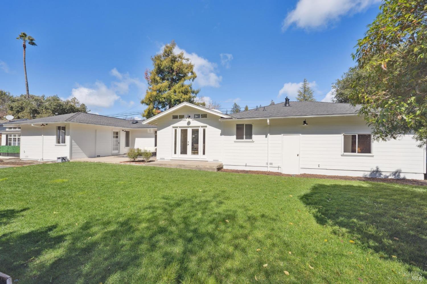 2183 Vineyard Road