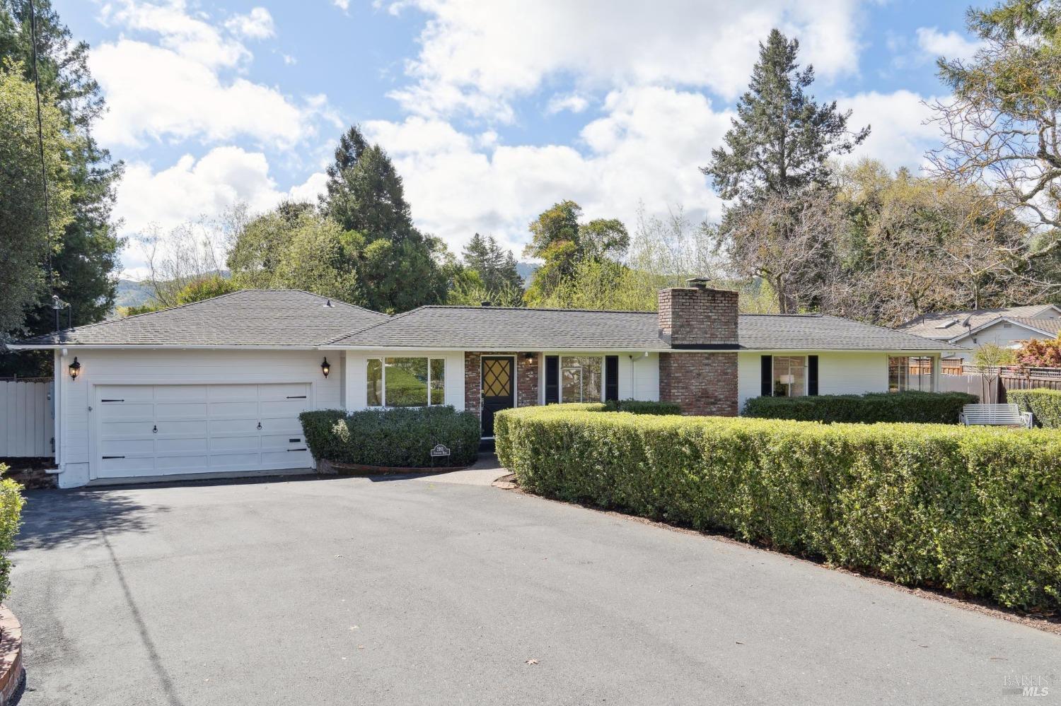 2183 Vineyard Road