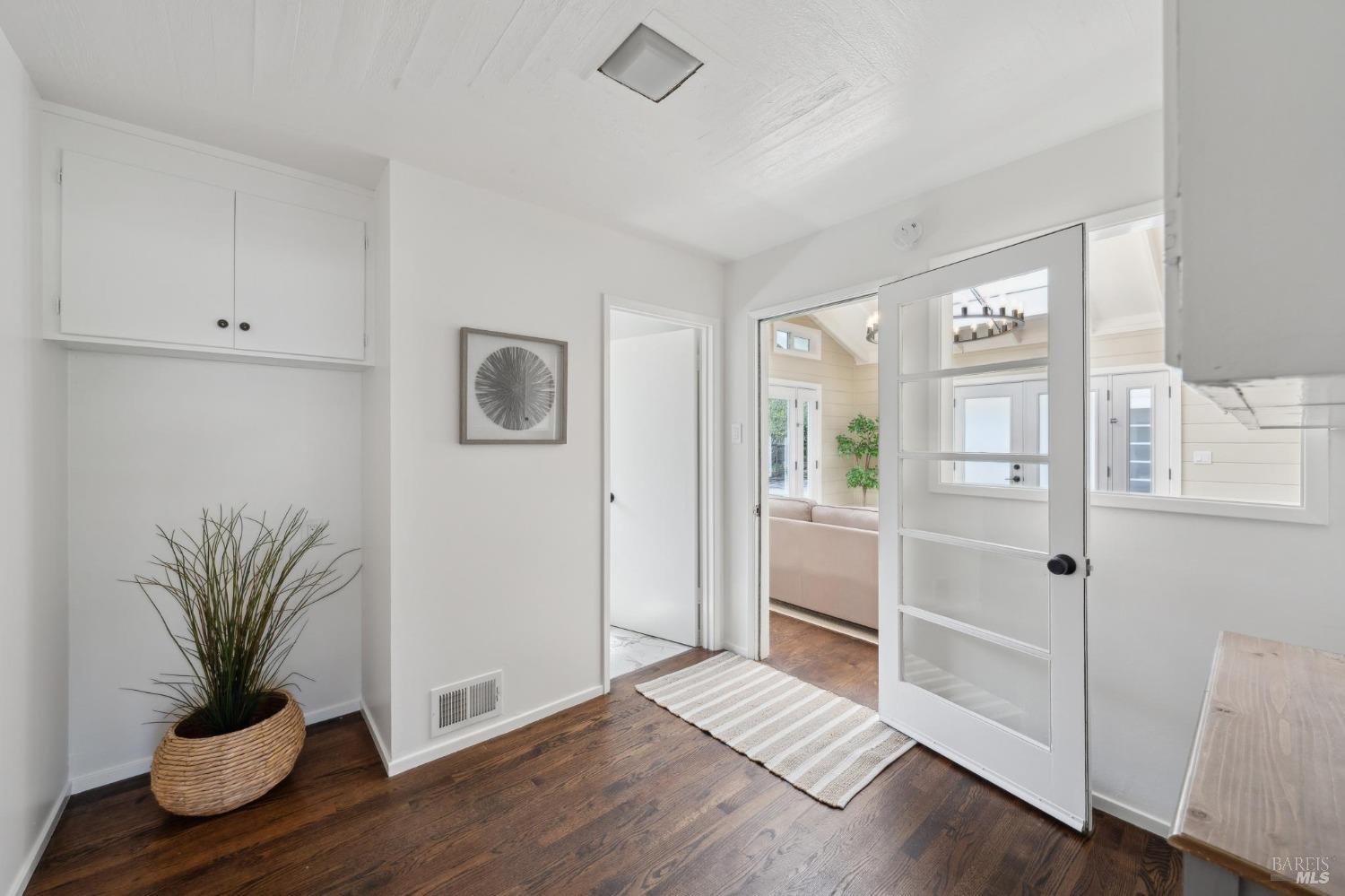 2183 Vineyard Road
