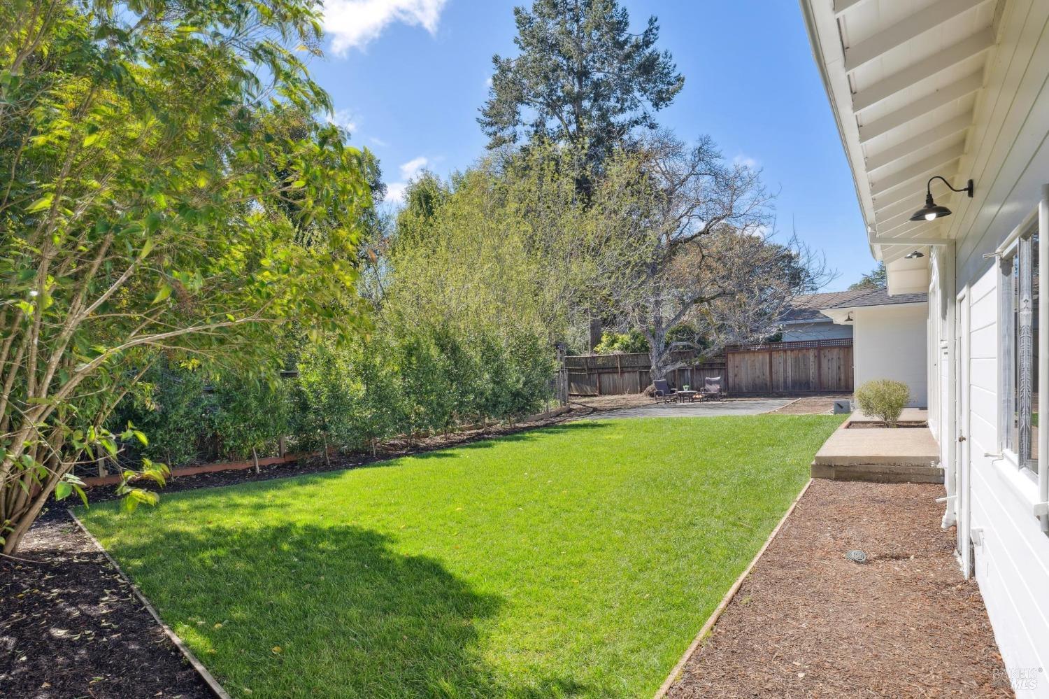 2183 Vineyard Road