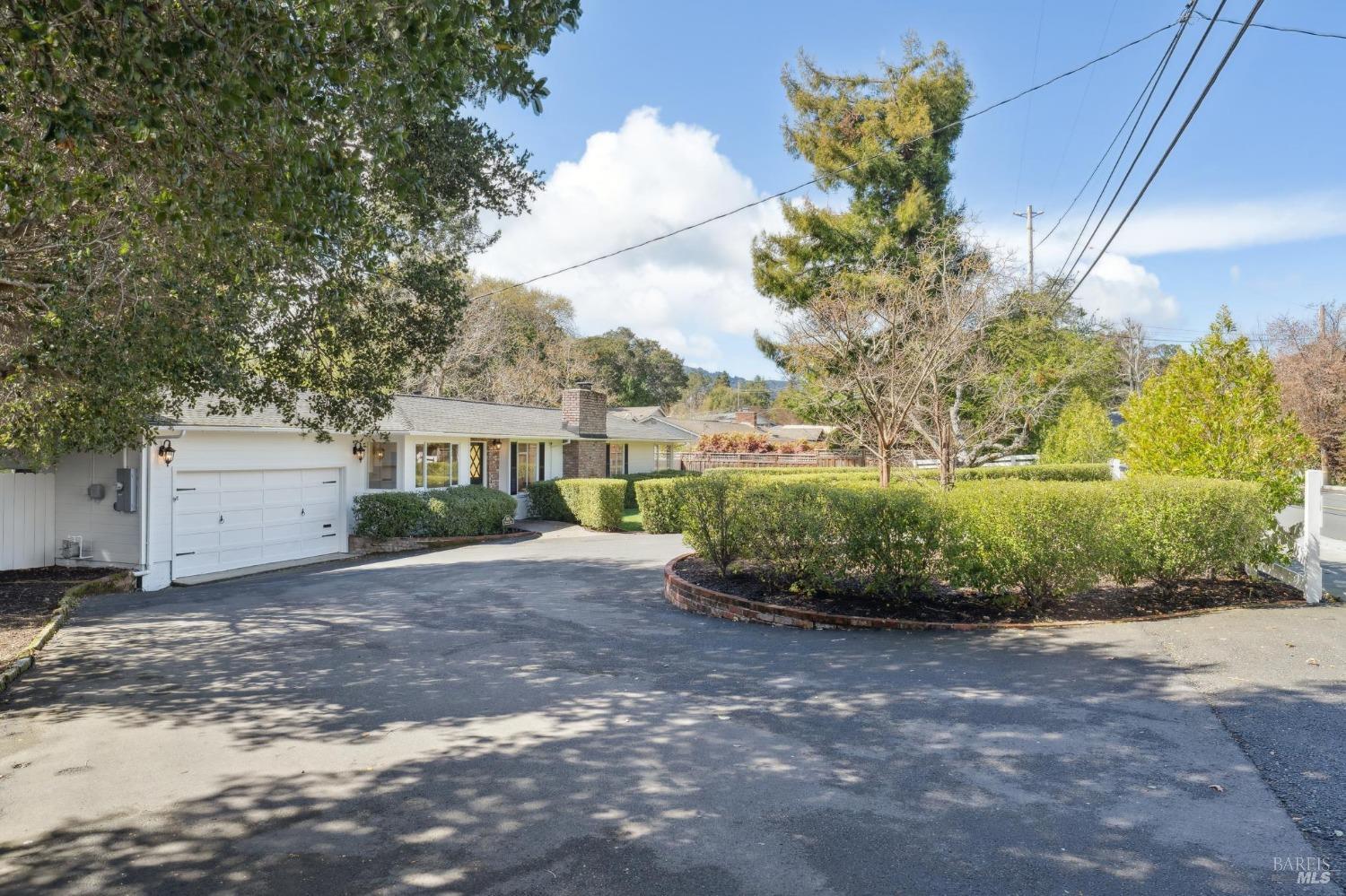2183 Vineyard Road