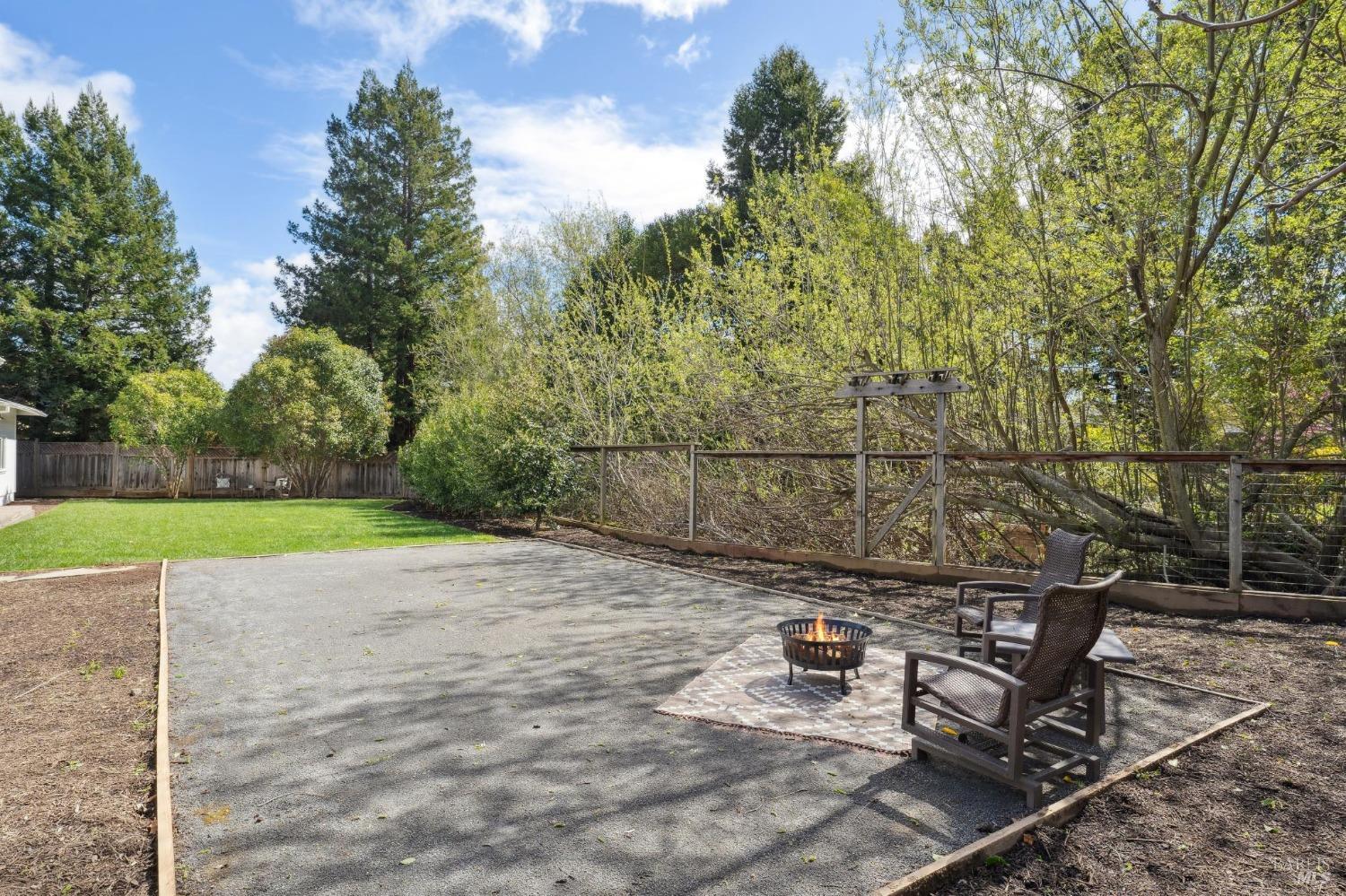 2183 Vineyard Road