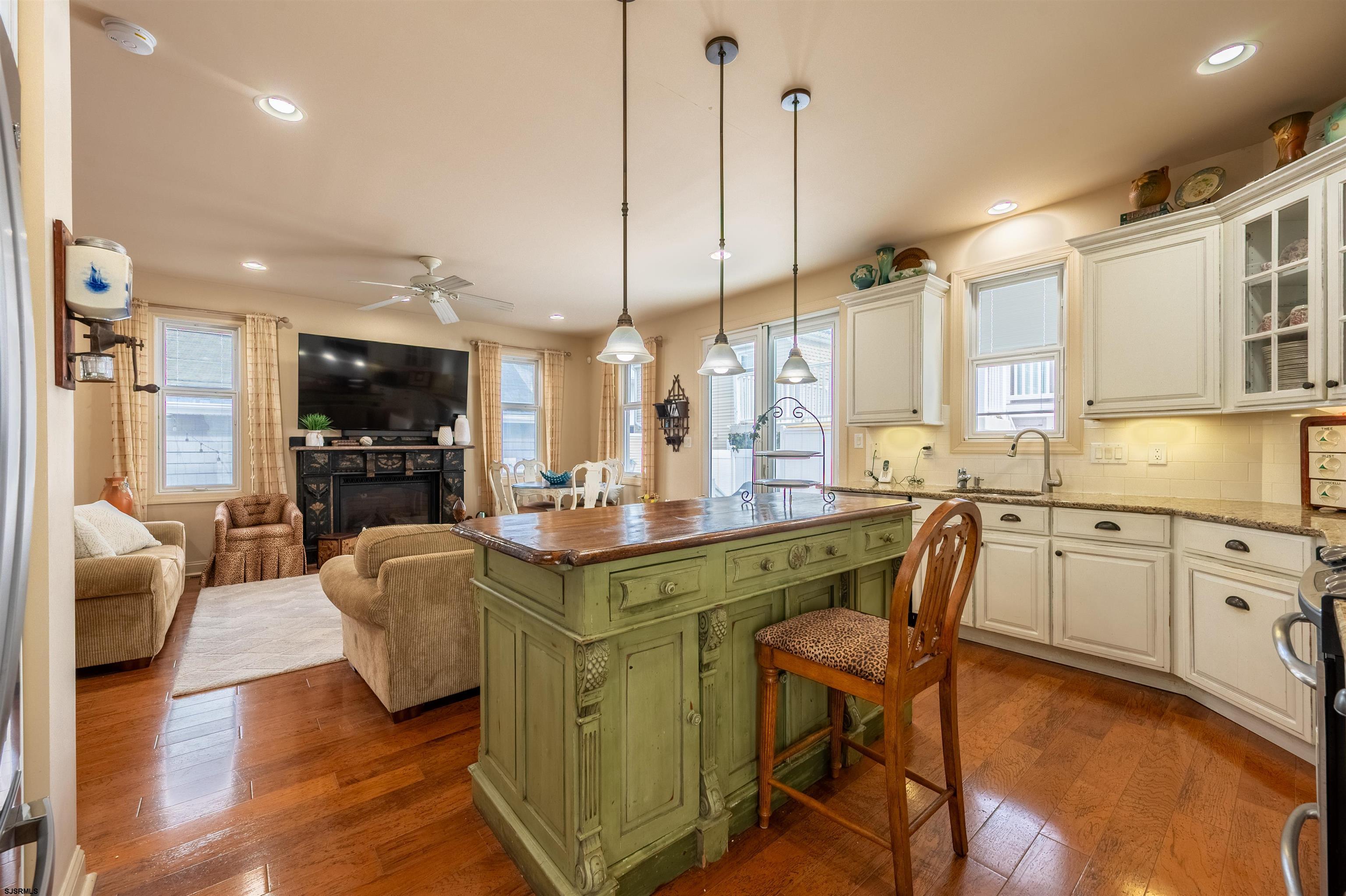 25 N Huntington Ave