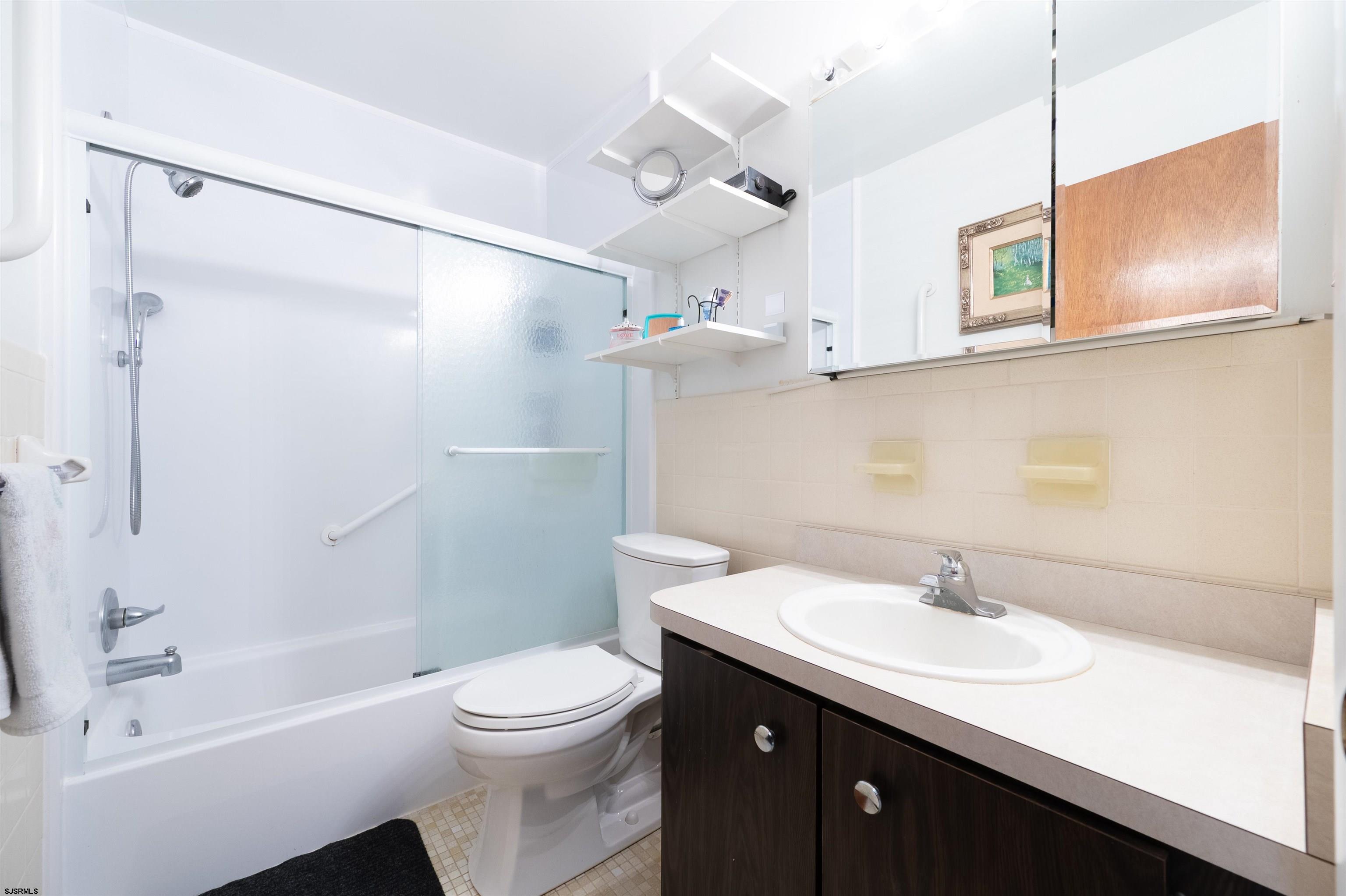 21 S Monroe Ave Unit: B-8