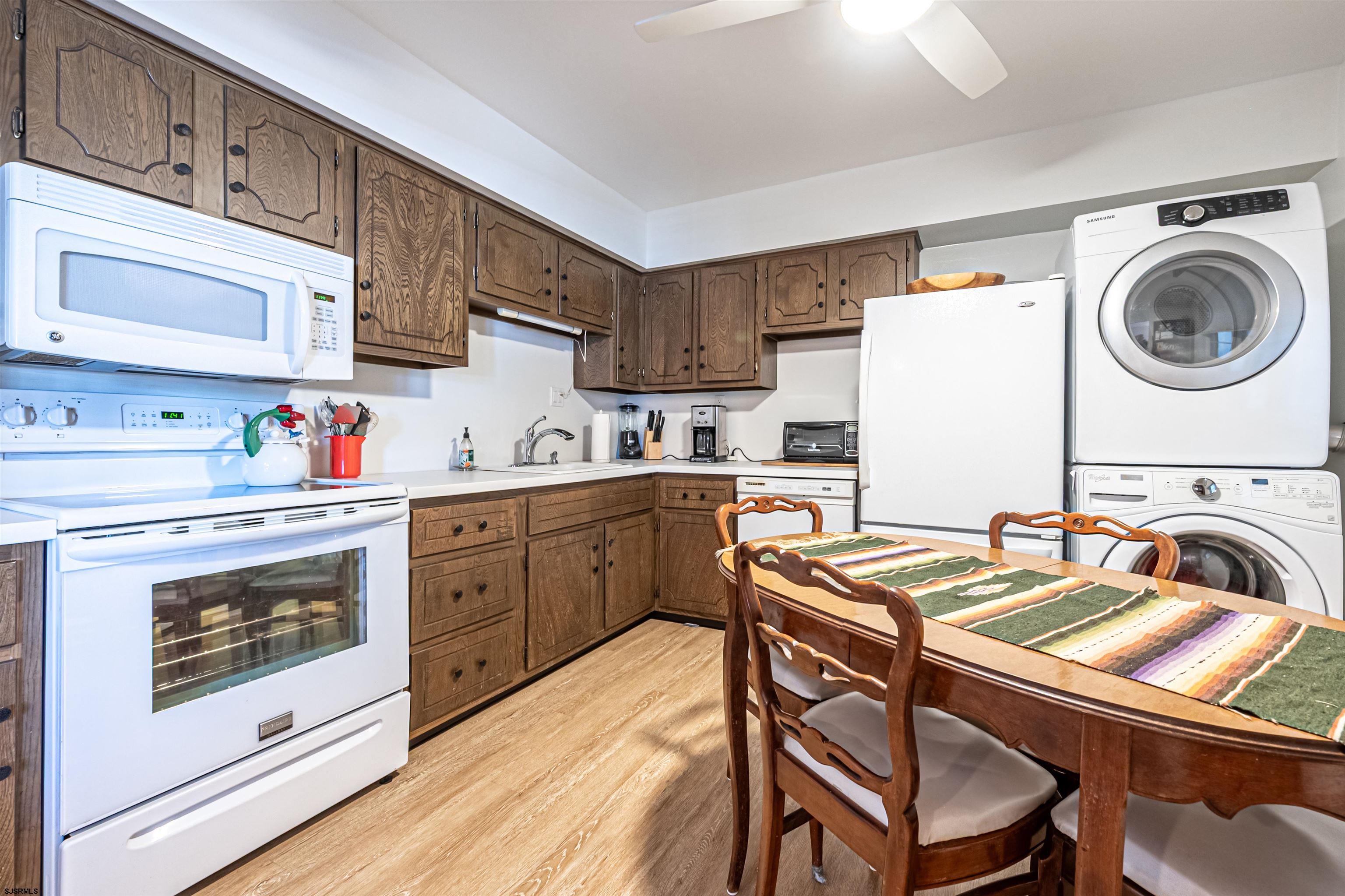 21 S Monroe Ave Unit: B-8