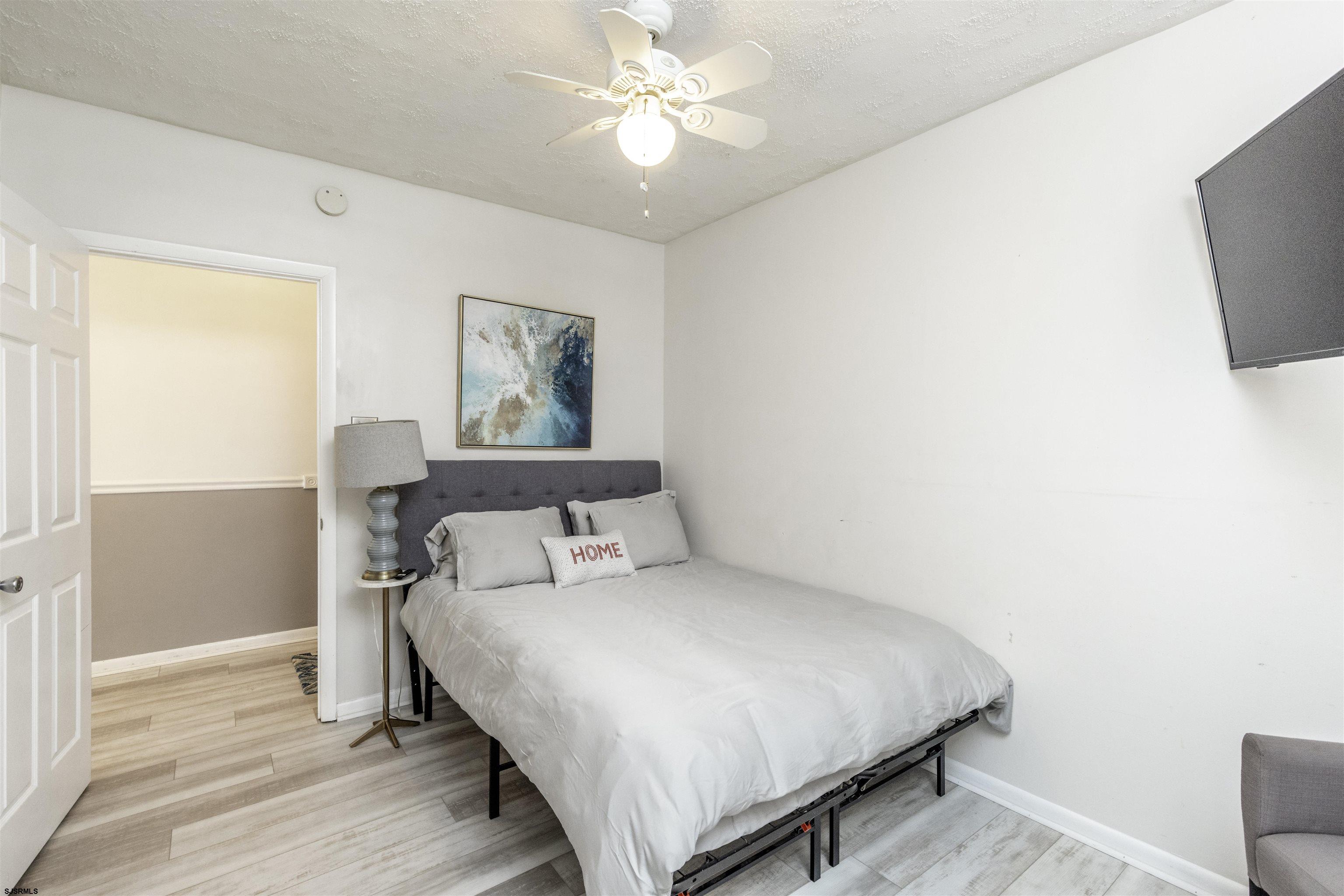 4825 Atlantic Ave Unit: 3