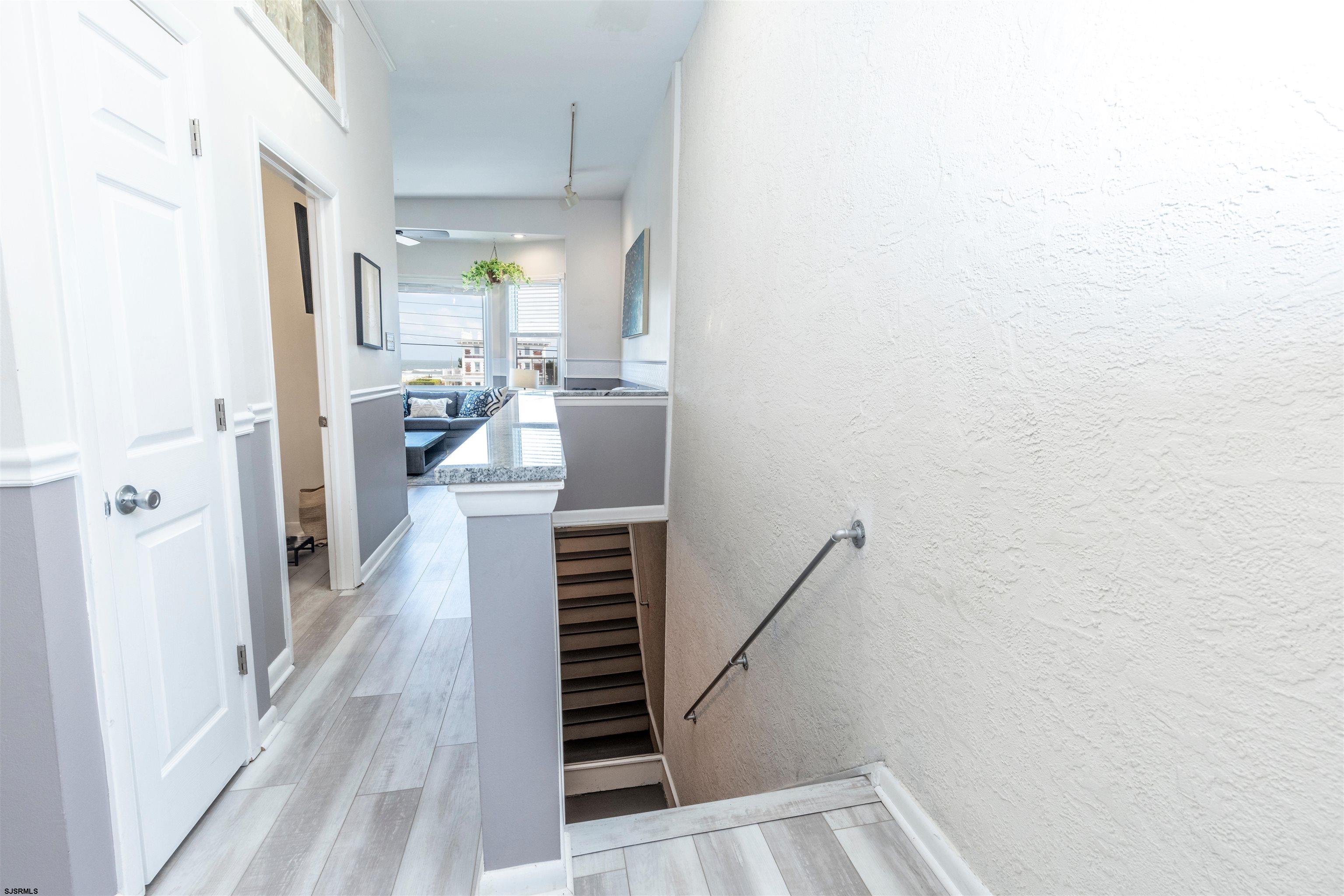 4825 Atlantic Ave Unit: 3