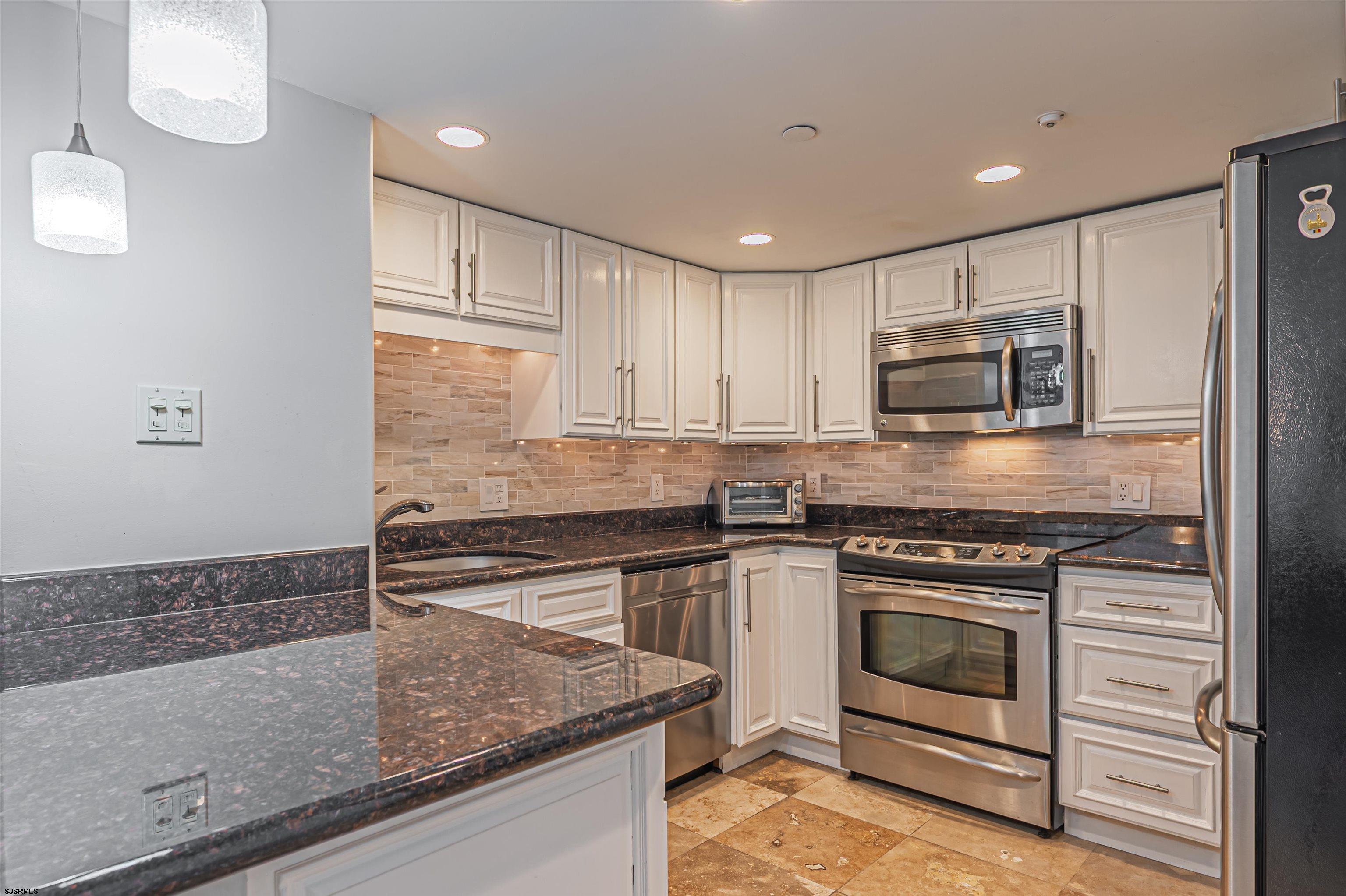 5200 Boardwalk #804 Unit: 8D