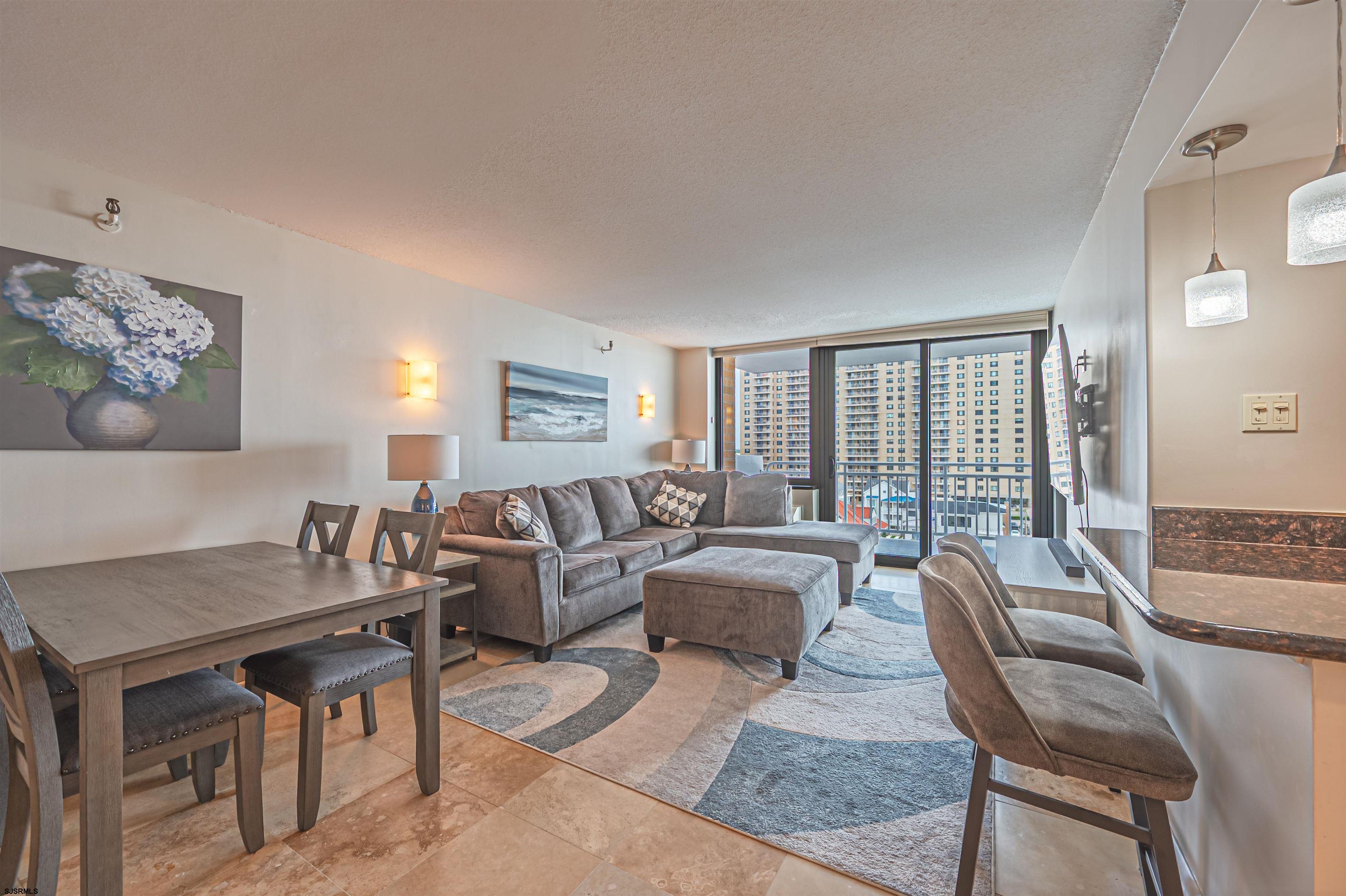 5200 Boardwalk #804 Unit: 8D