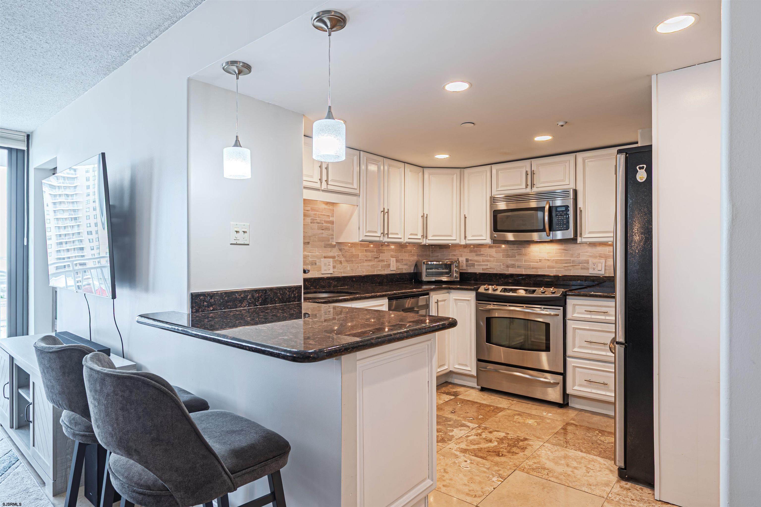 5200 Boardwalk #804 Unit: 8D