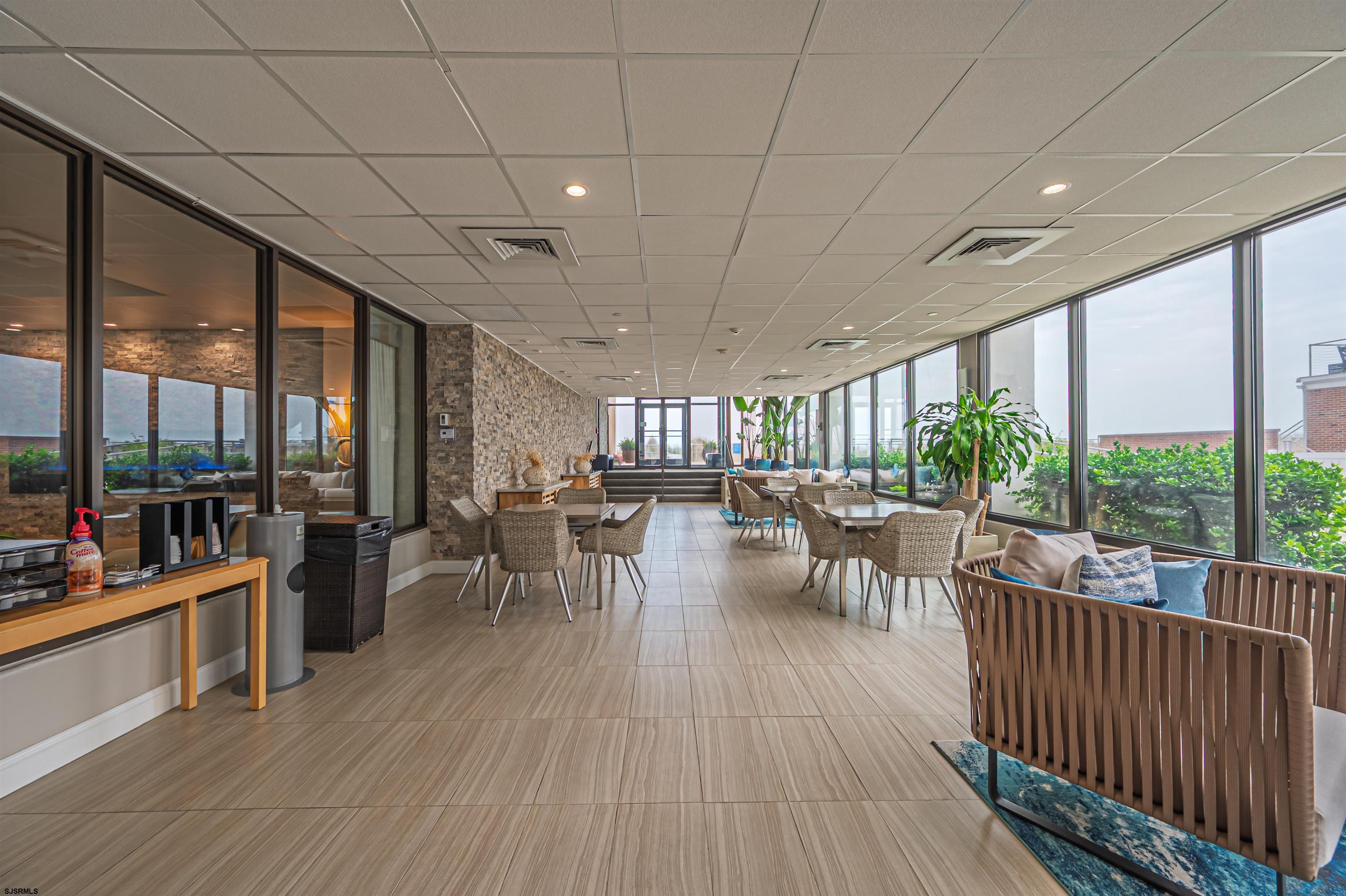 5200 Boardwalk #804 Unit: 8D