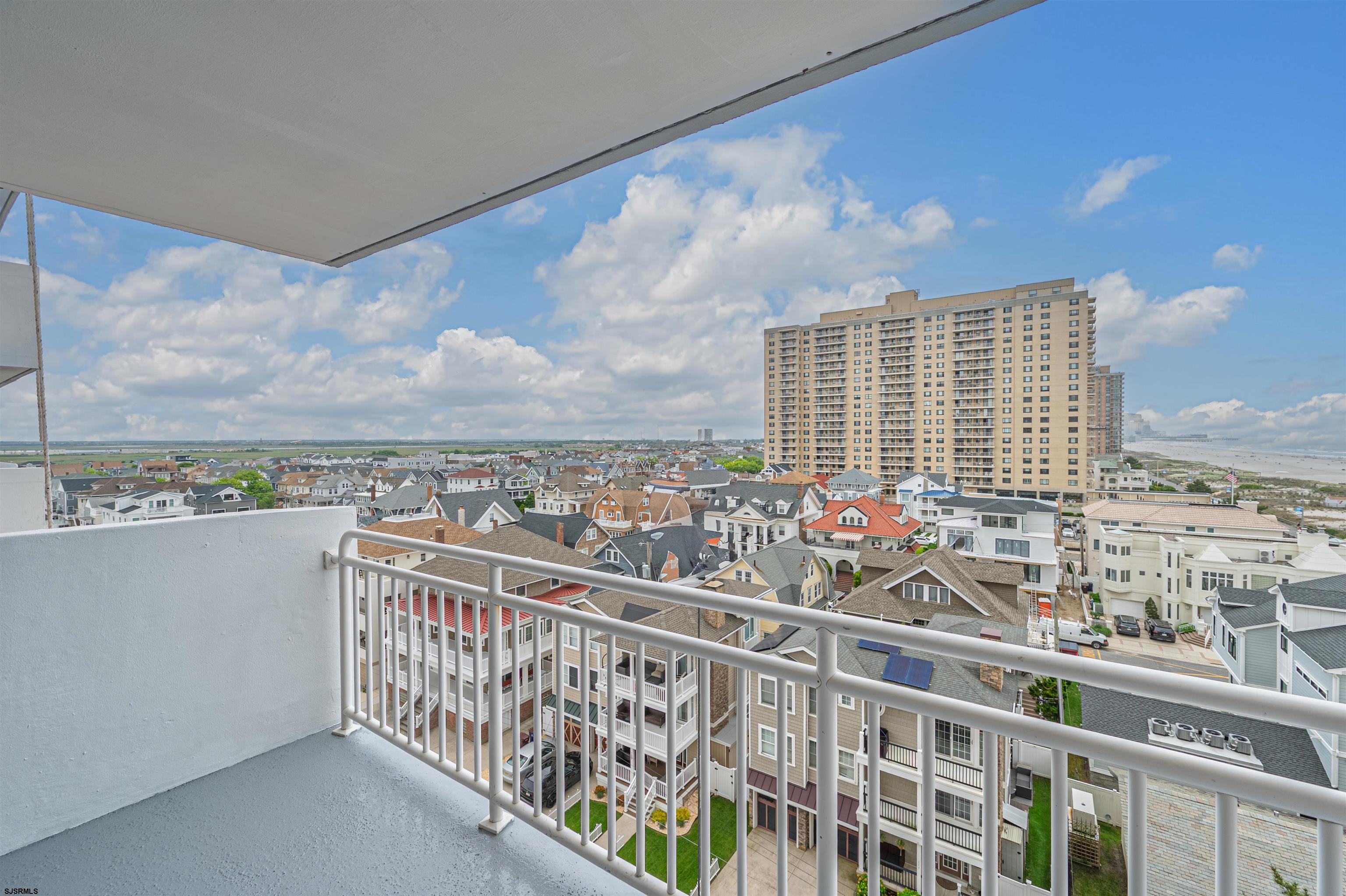 5200 Boardwalk #804 Unit: 8D