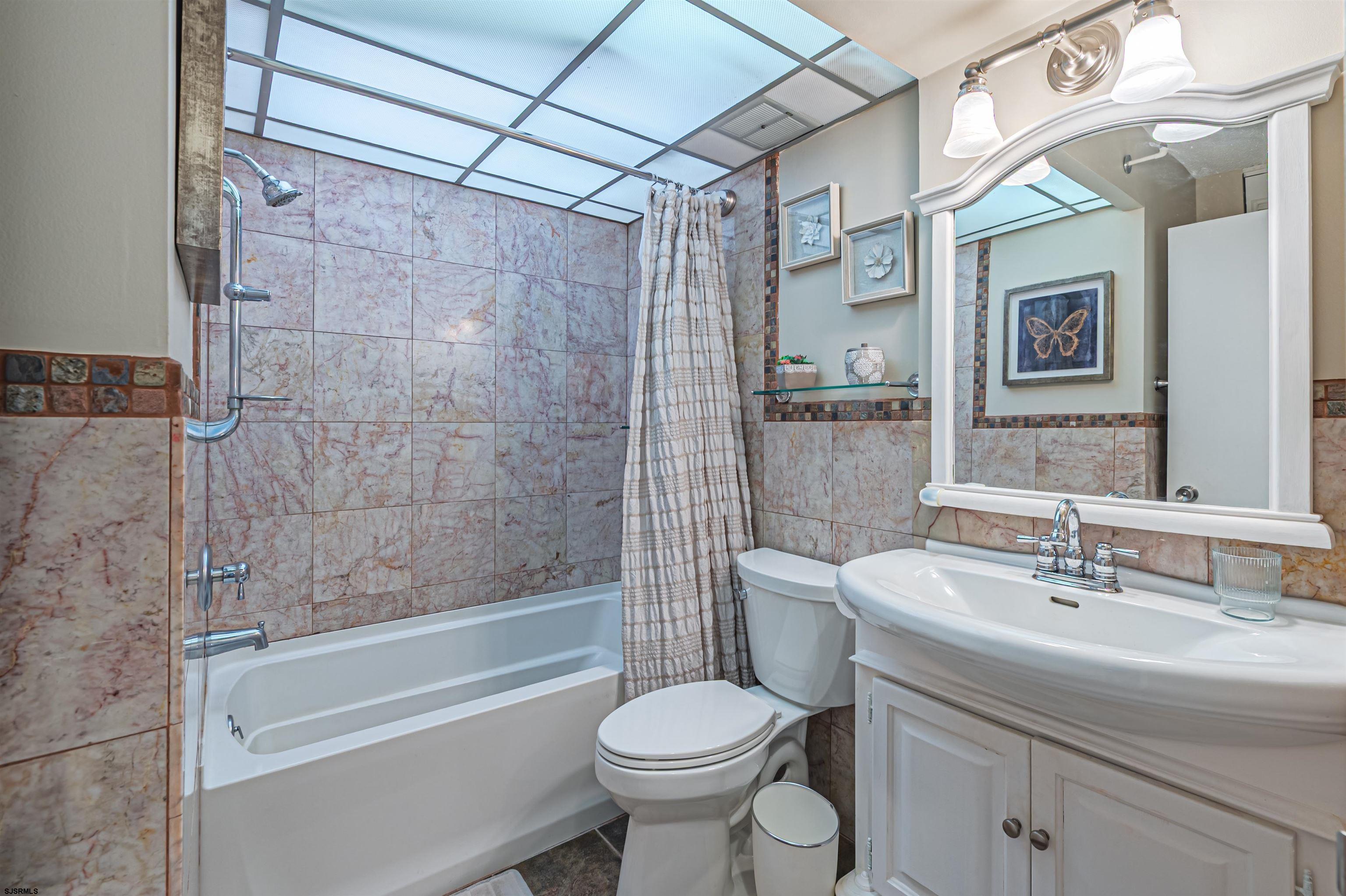 5200 Boardwalk #804 Unit: 8D