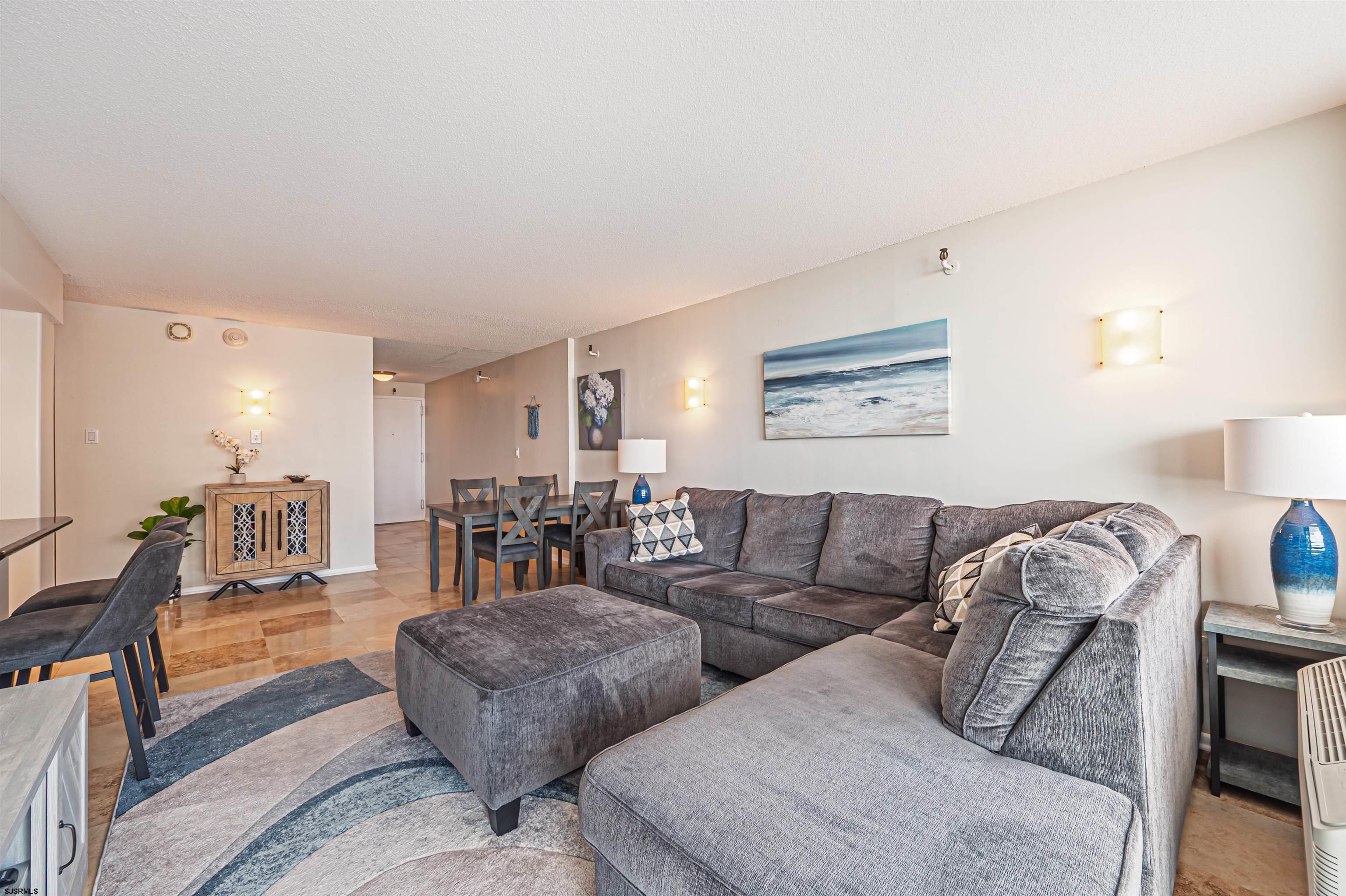 5200 Boardwalk #804 Unit: 8D