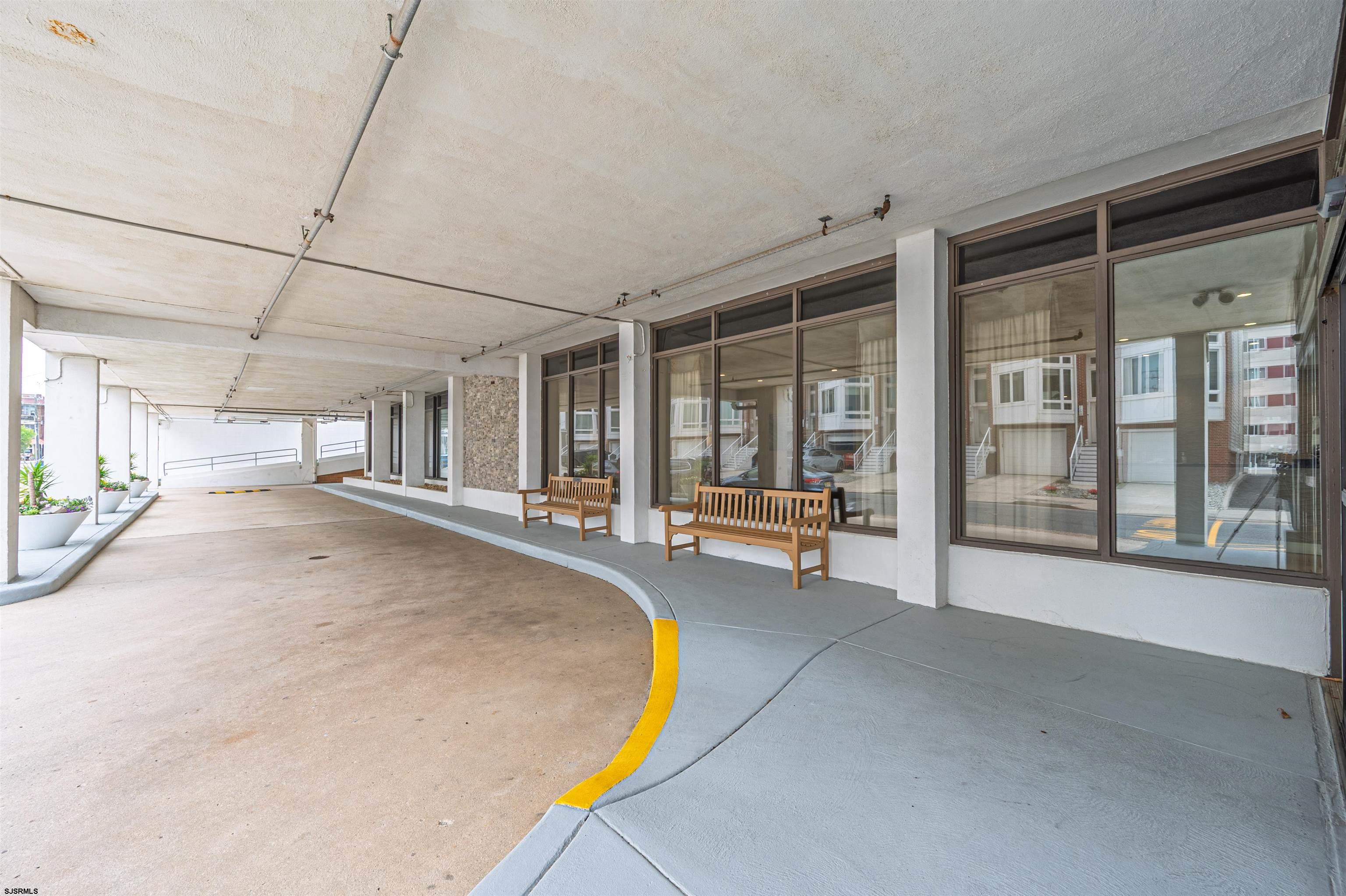 5200 Boardwalk #804 Unit: 8D