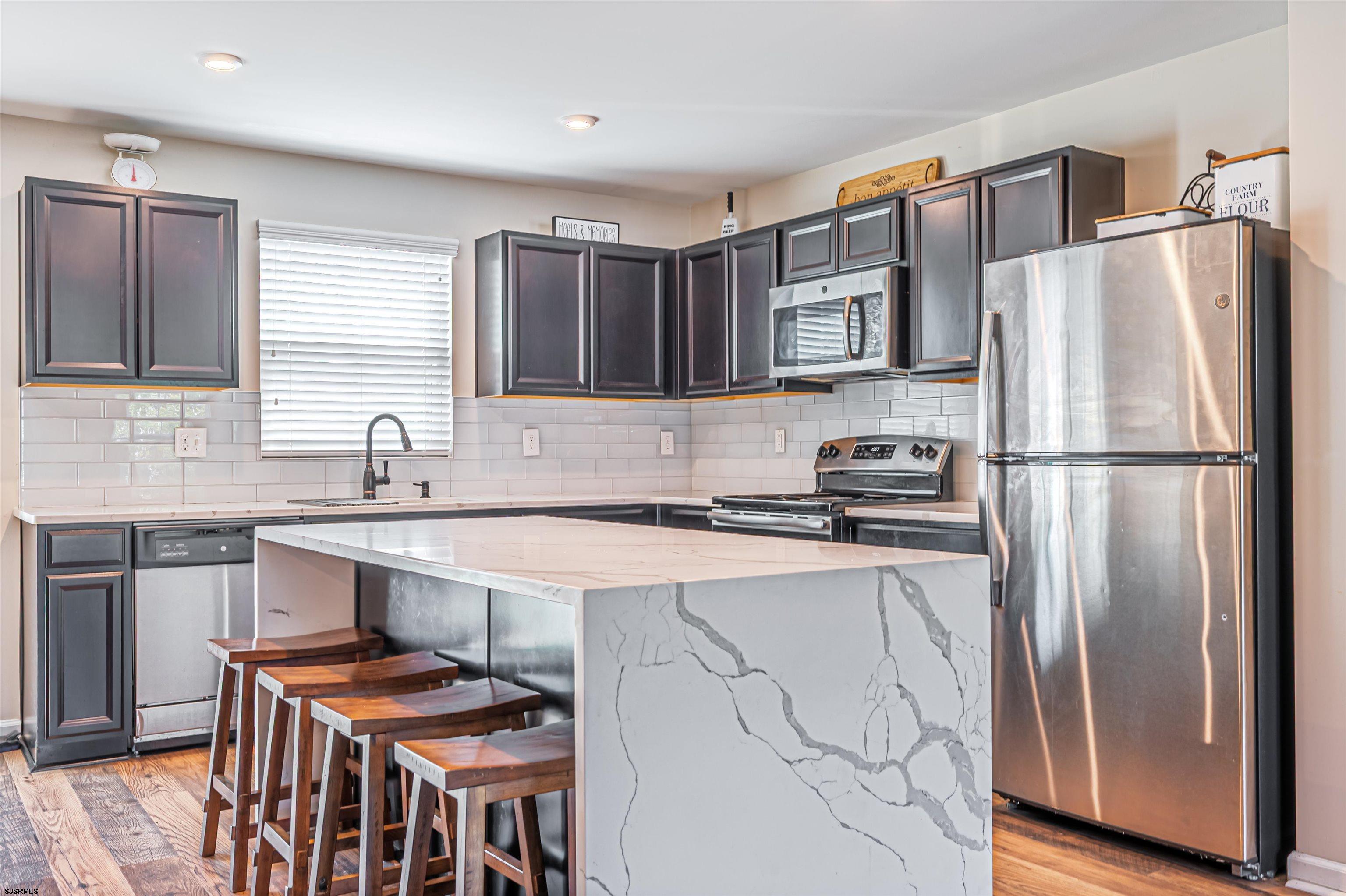 103 Galleria Dr