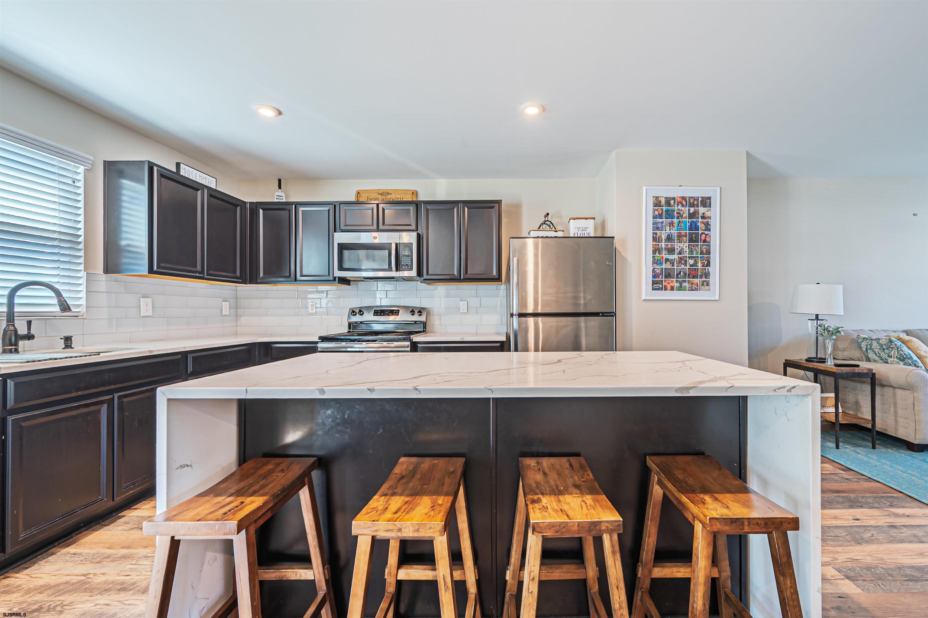 103 Galleria Dr