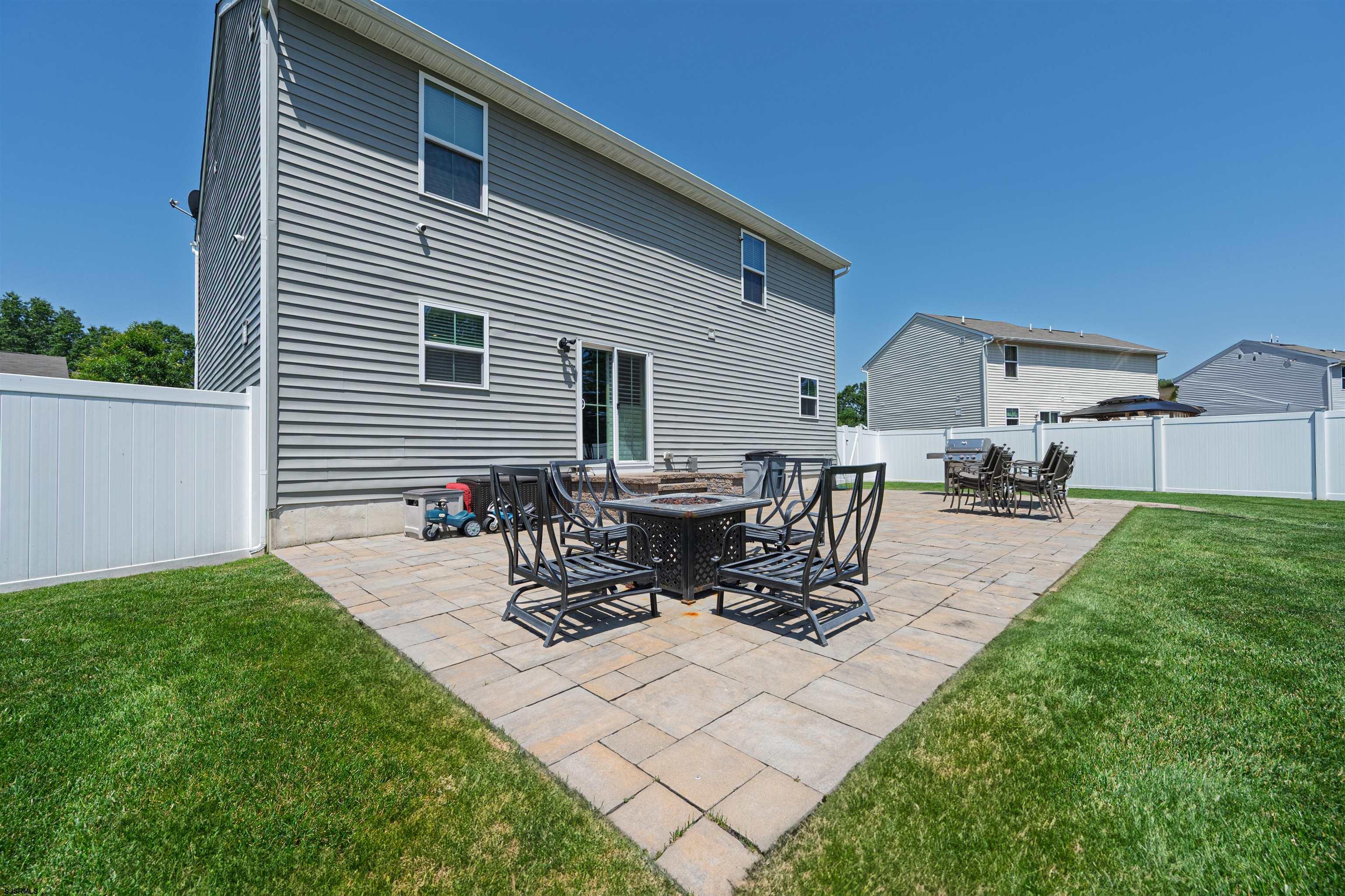 103 Galleria Dr