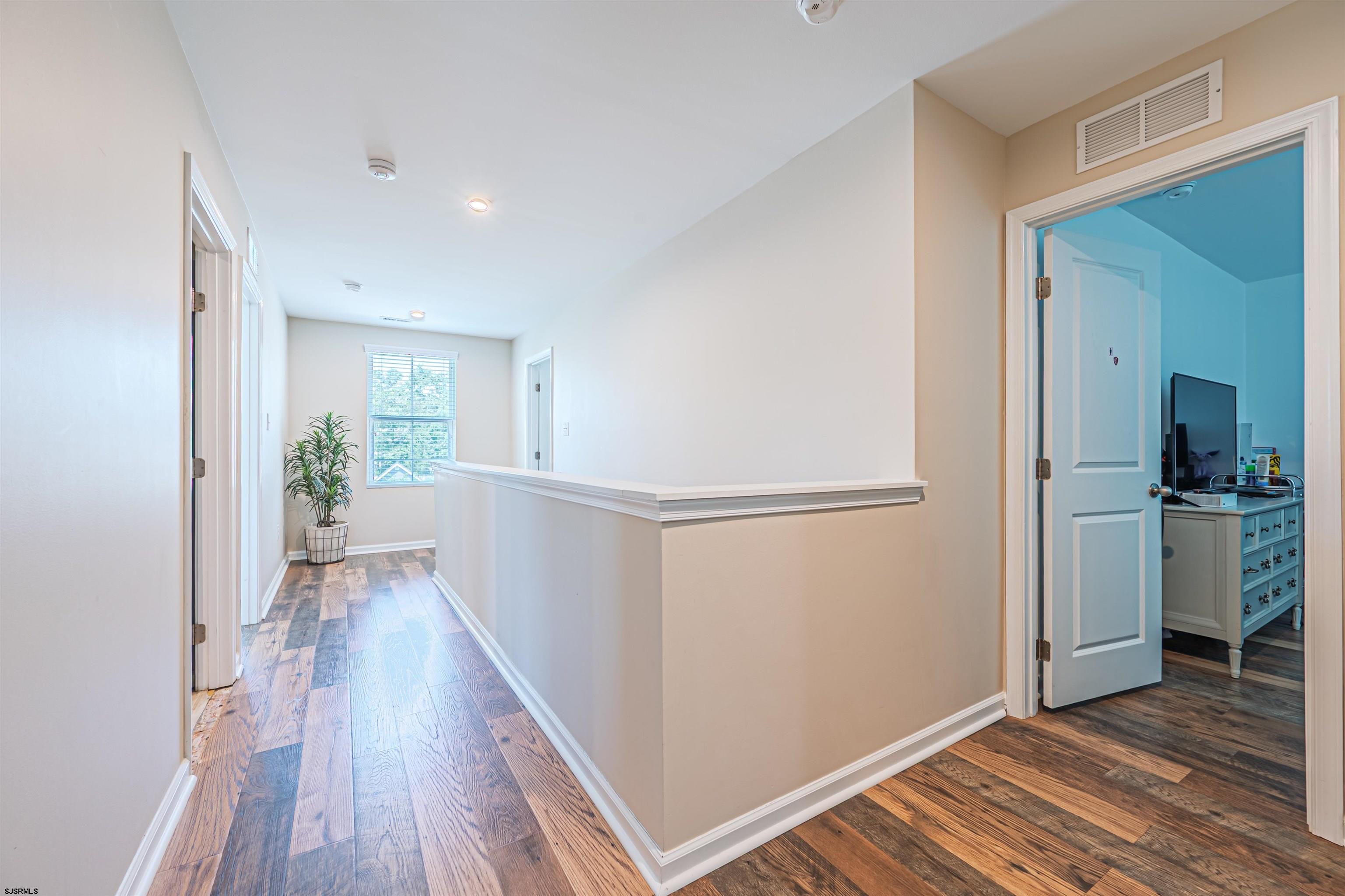 103 Galleria Dr