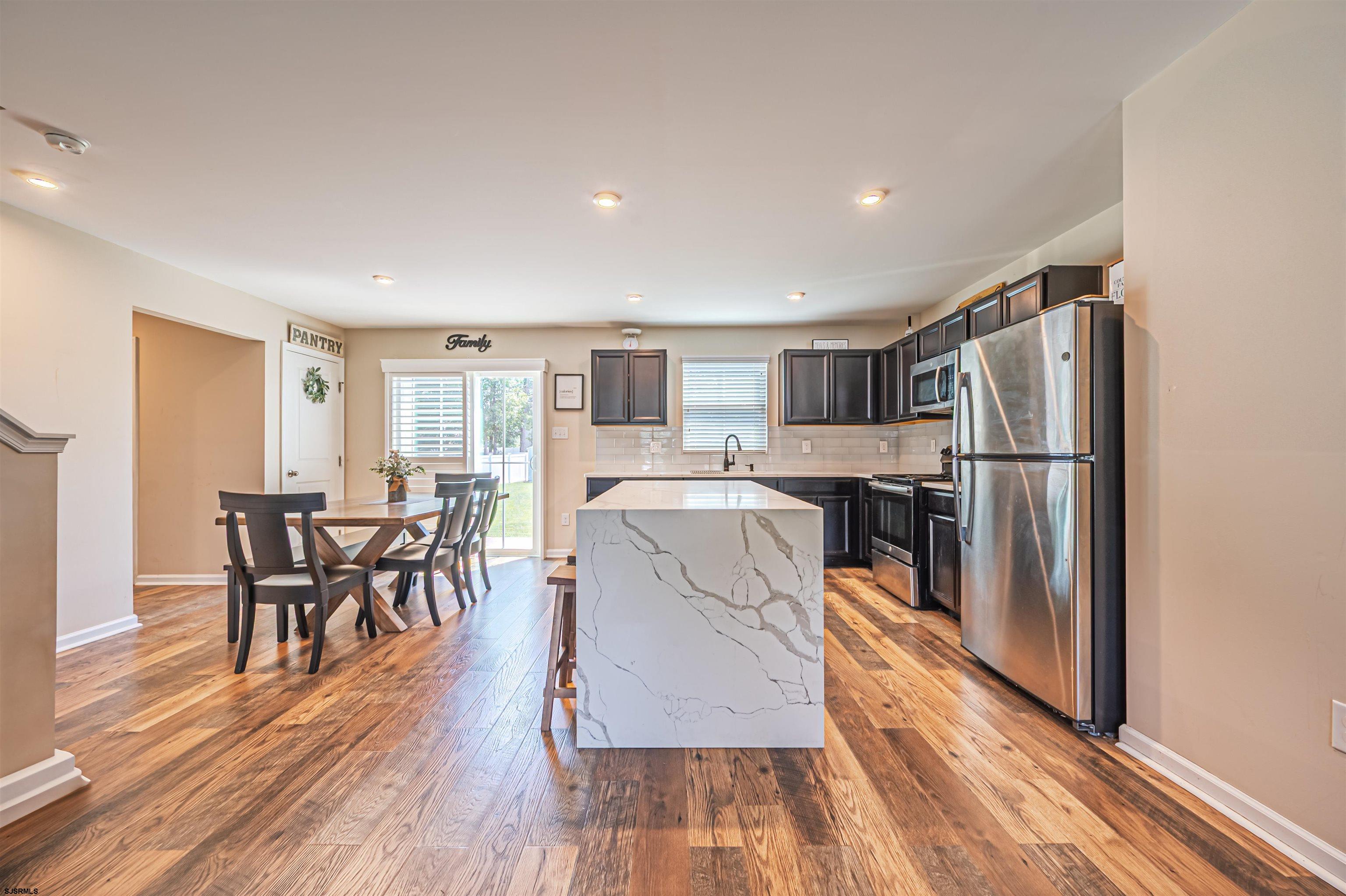 103 Galleria Dr