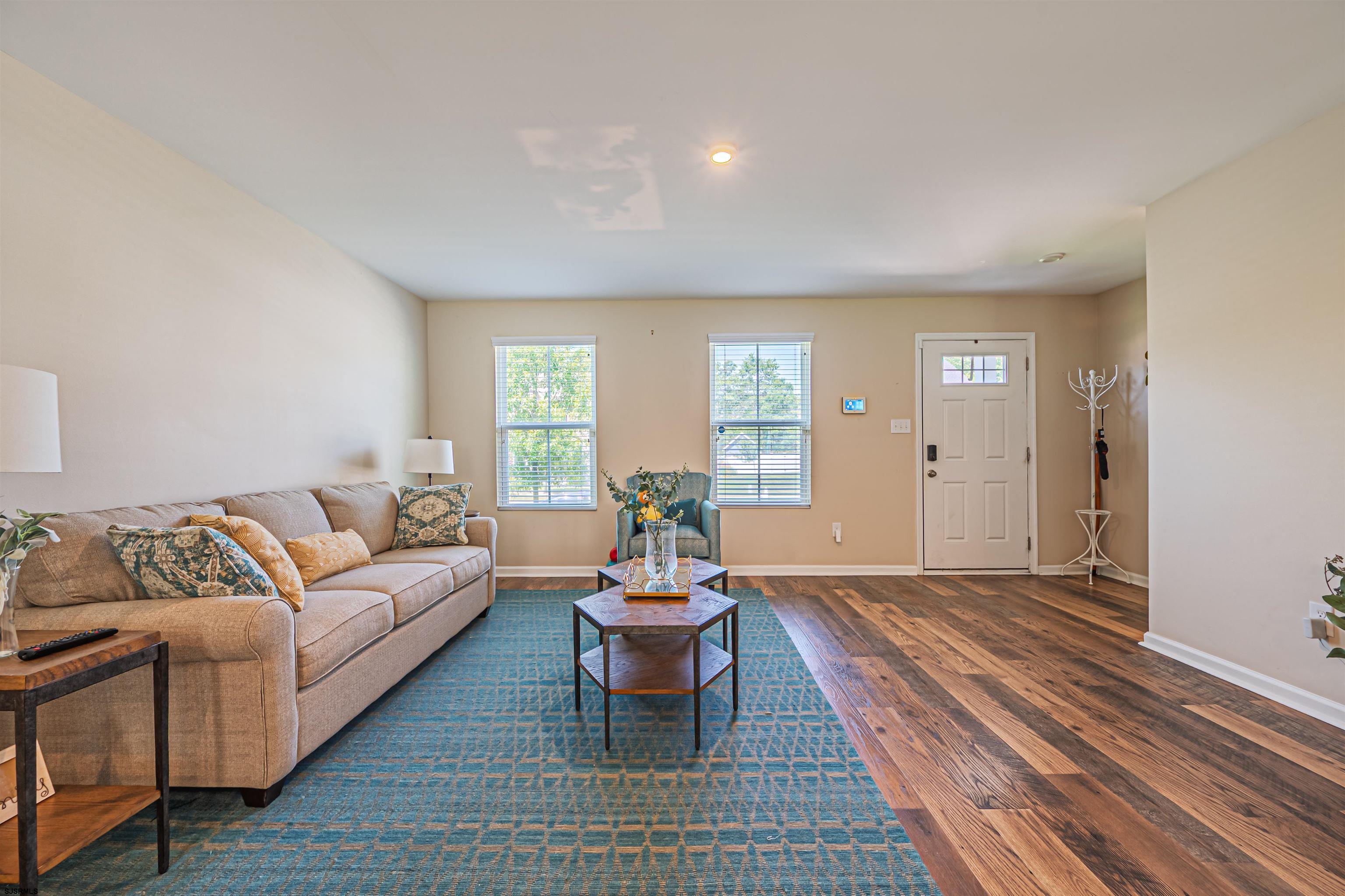 103 Galleria Dr