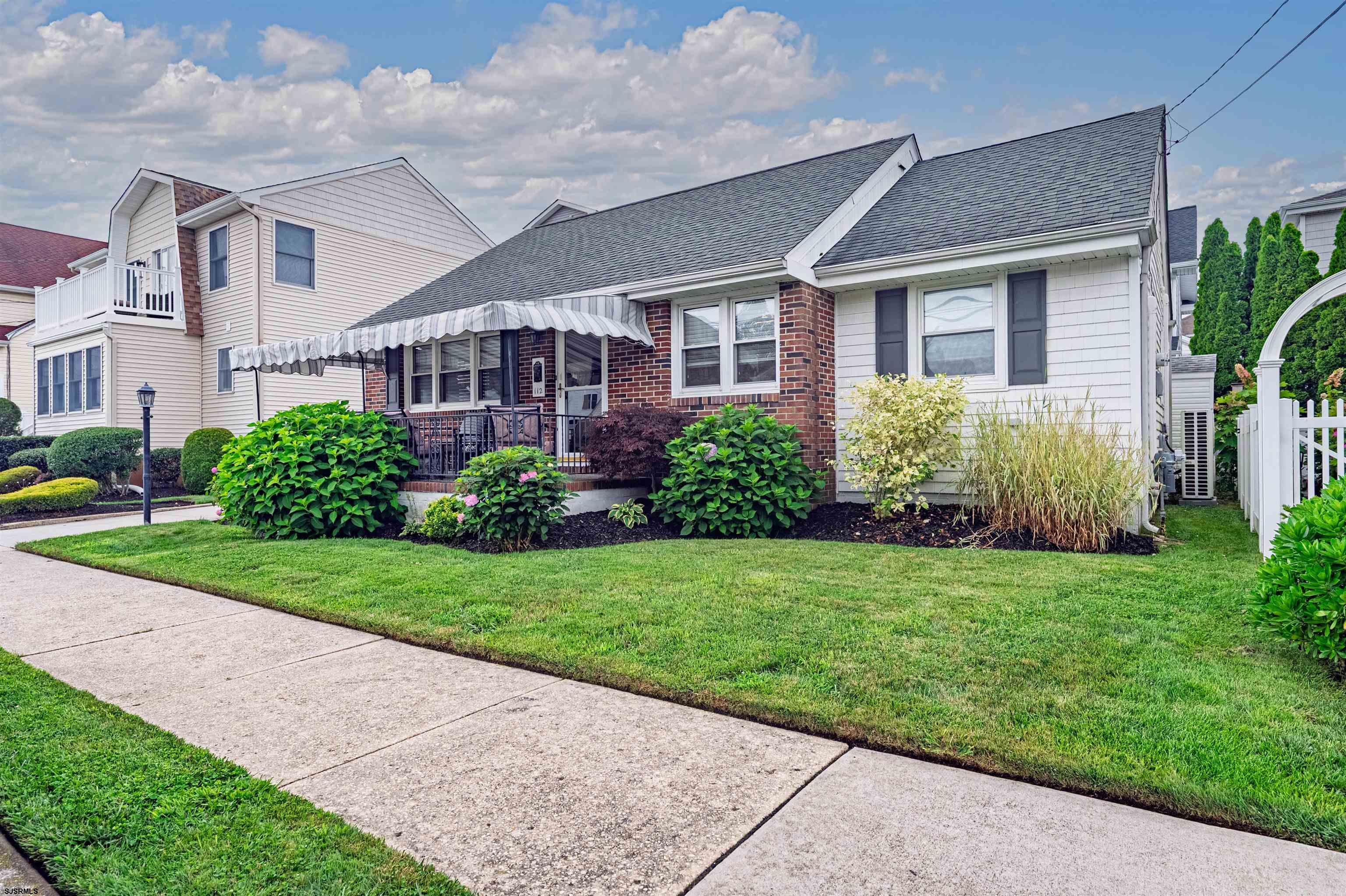 112 N Argyle Ave