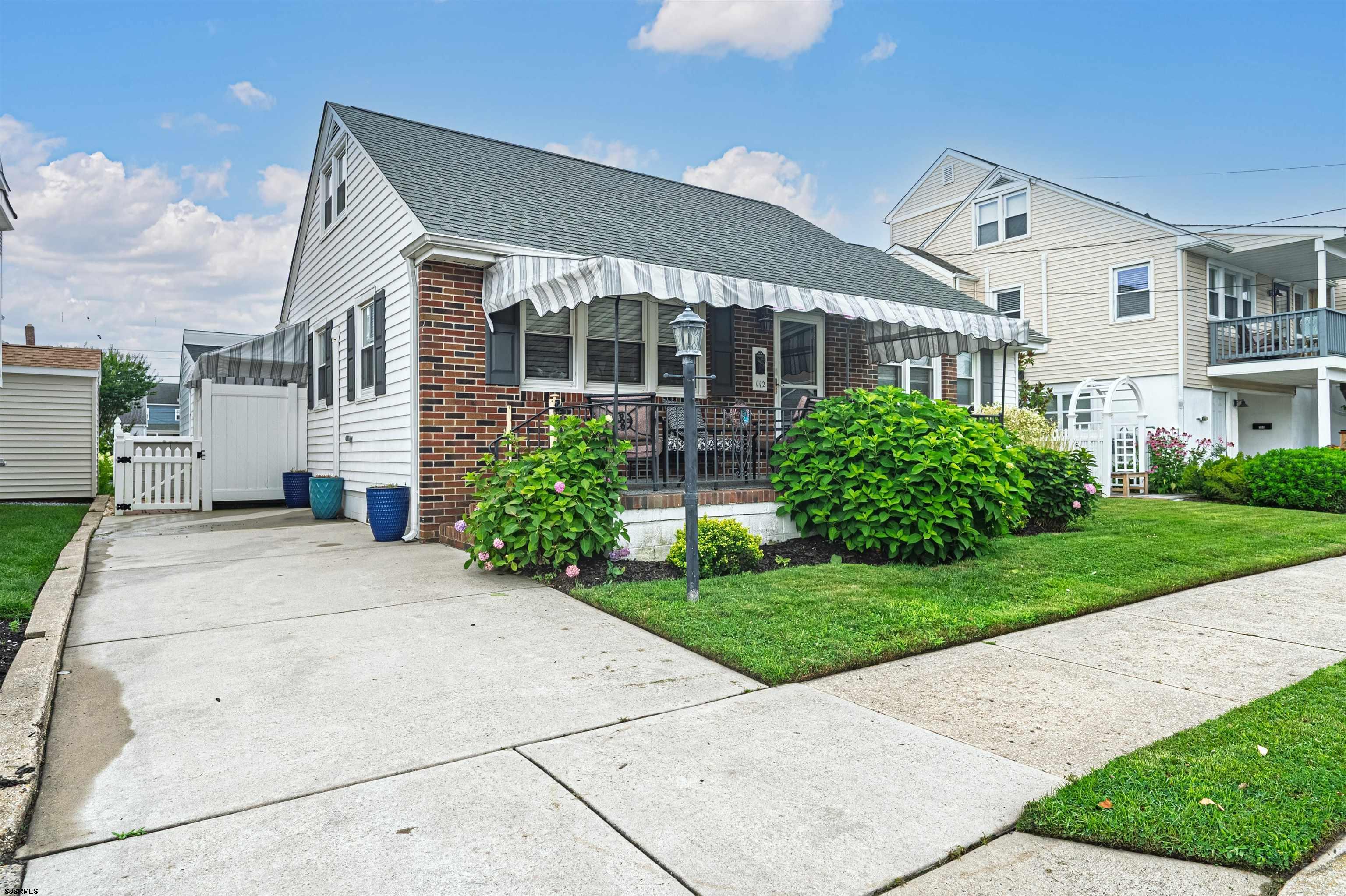 112 N Argyle Ave