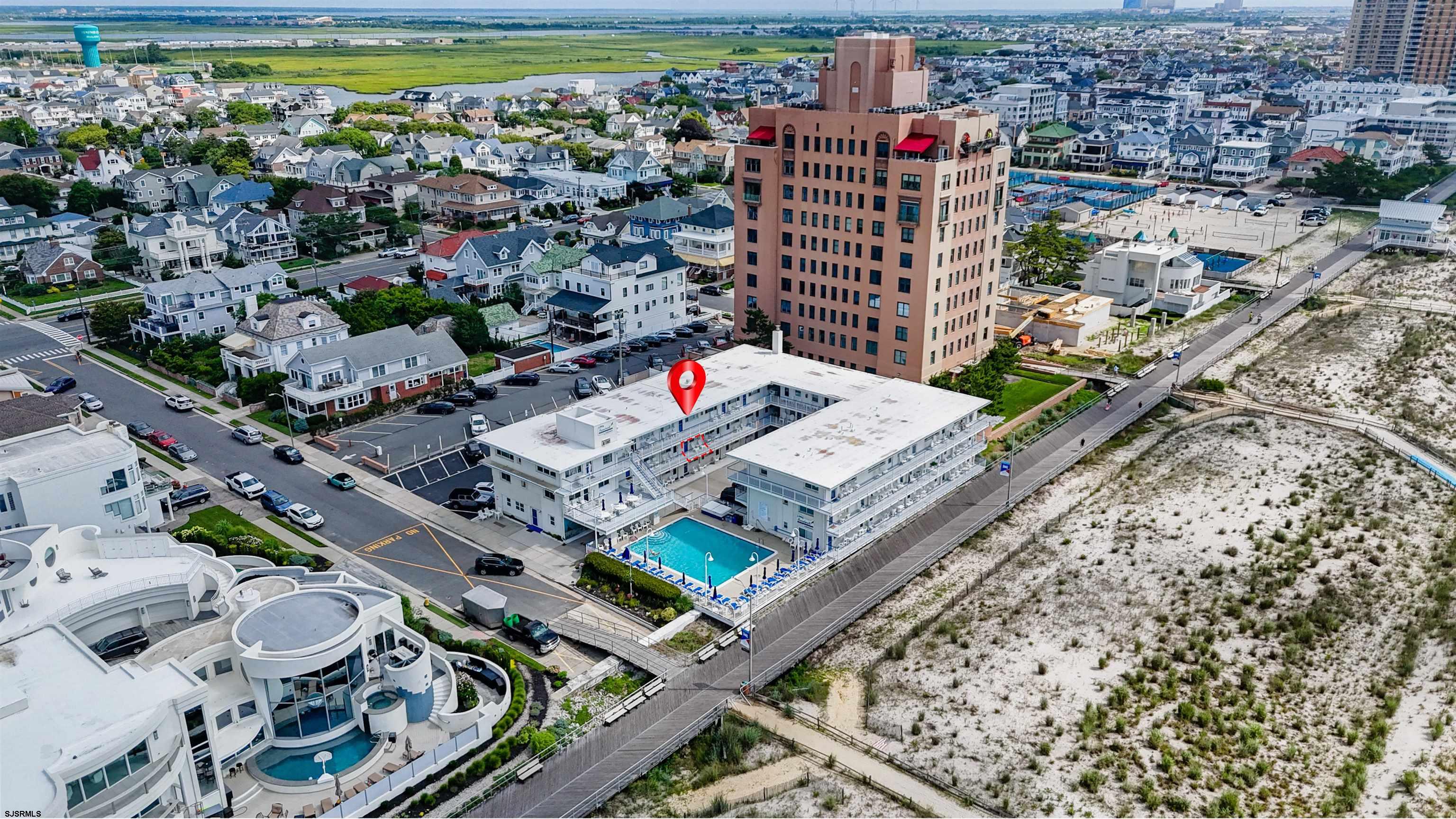 111 S Dudley Ave Unit: 206