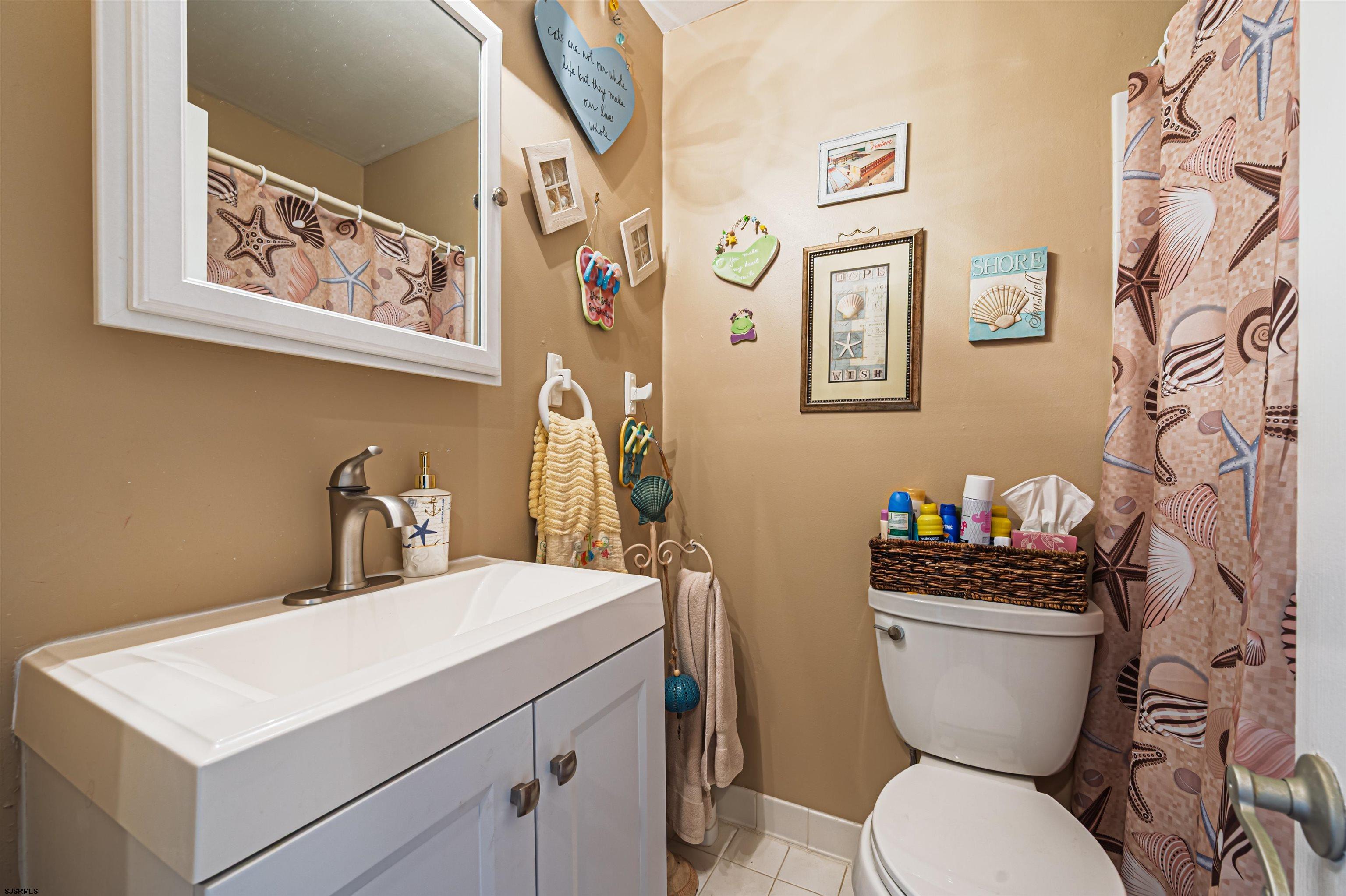 111 S Dudley Ave Unit: 206
