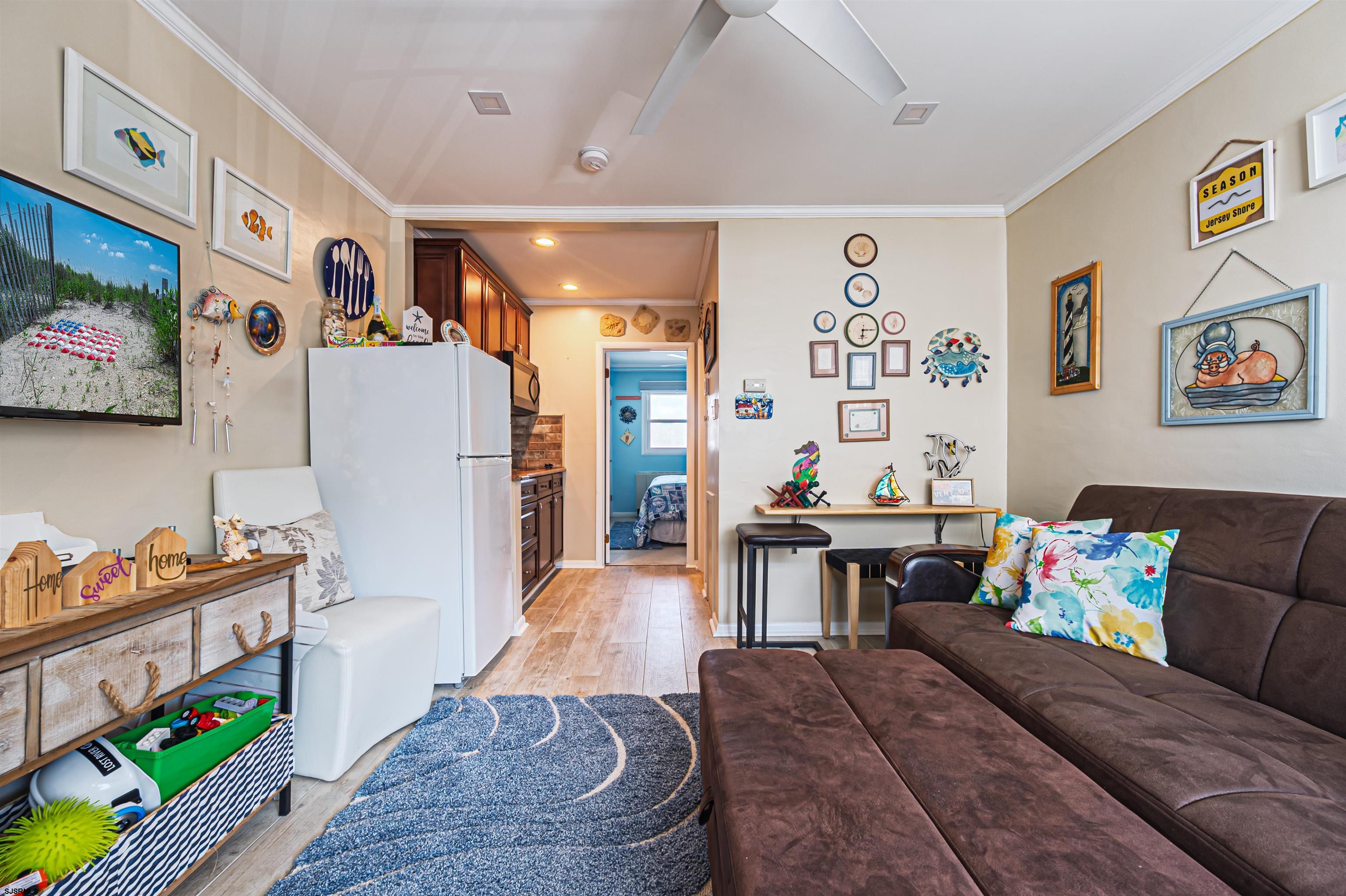 111 S Dudley Ave Unit: 206