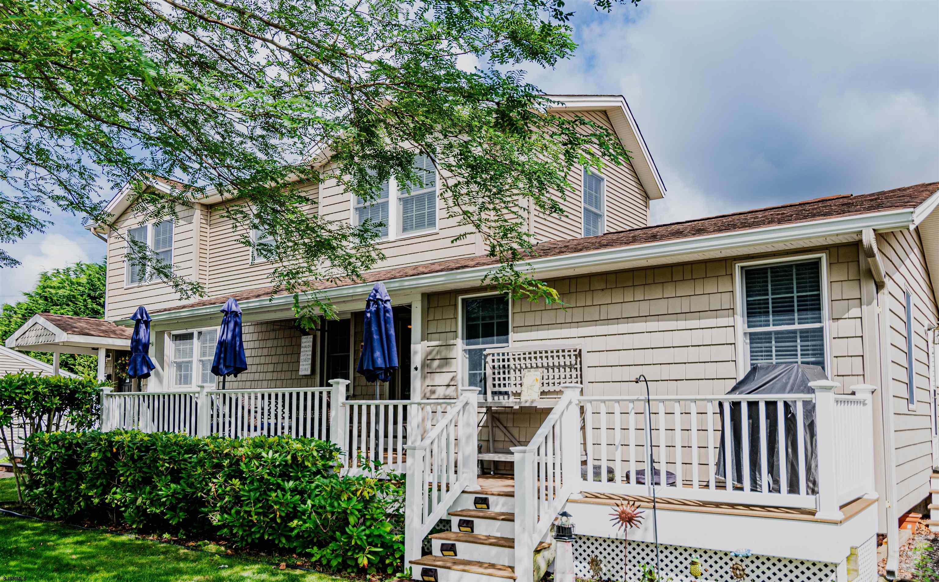 403 N Oak Terrace