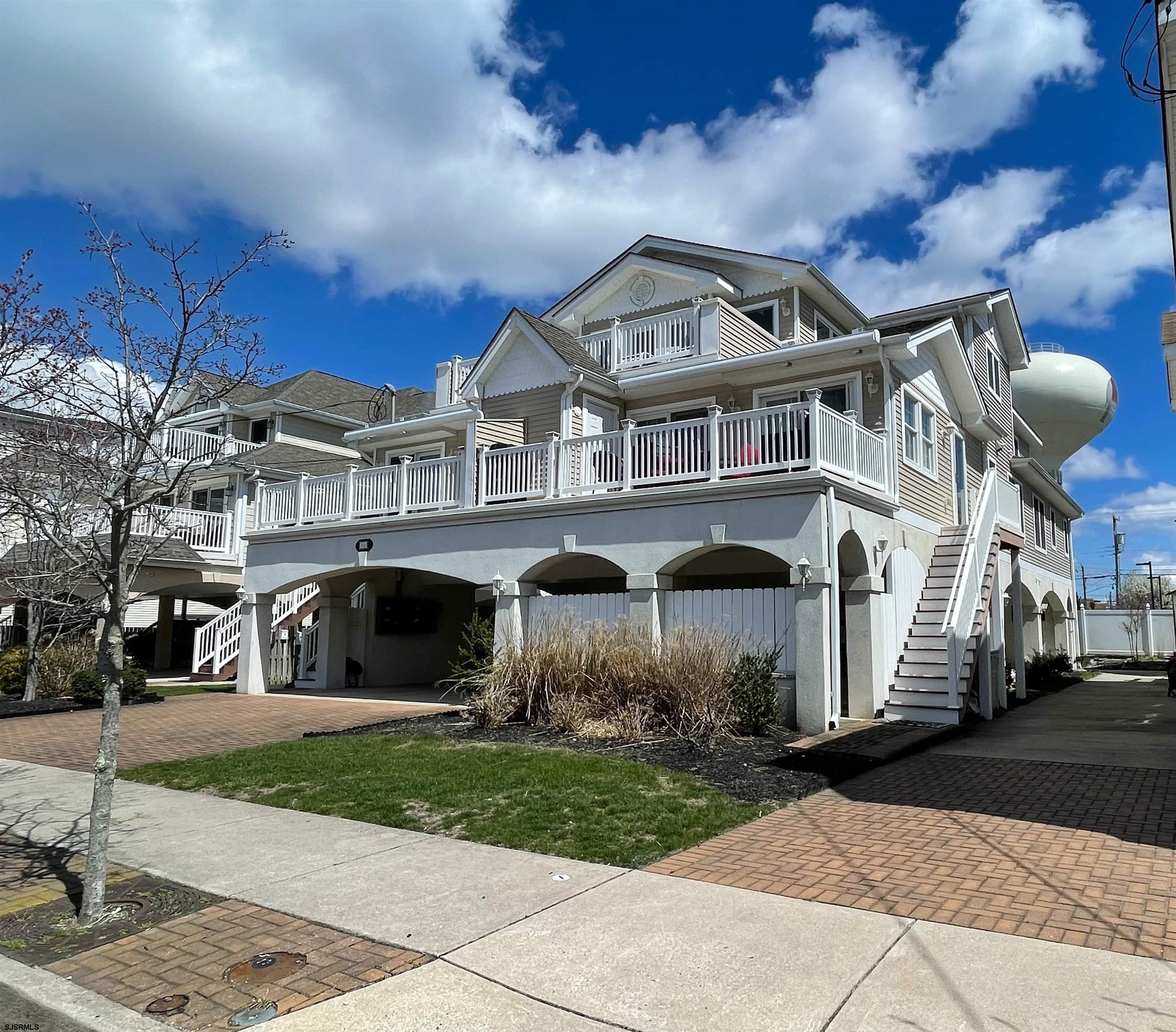 111 N Washington Ave