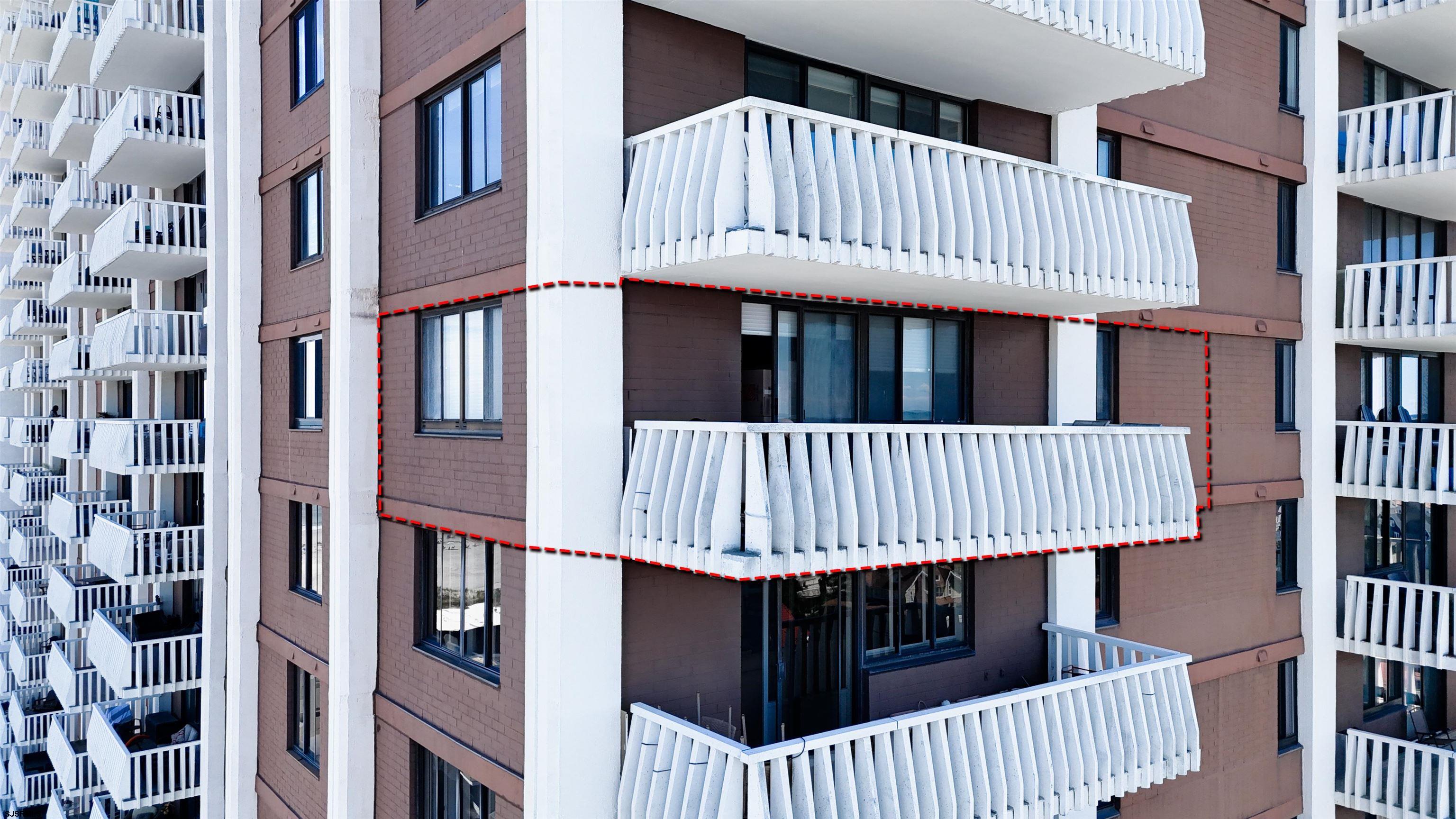 100 S Berkley Square Unit: 14M