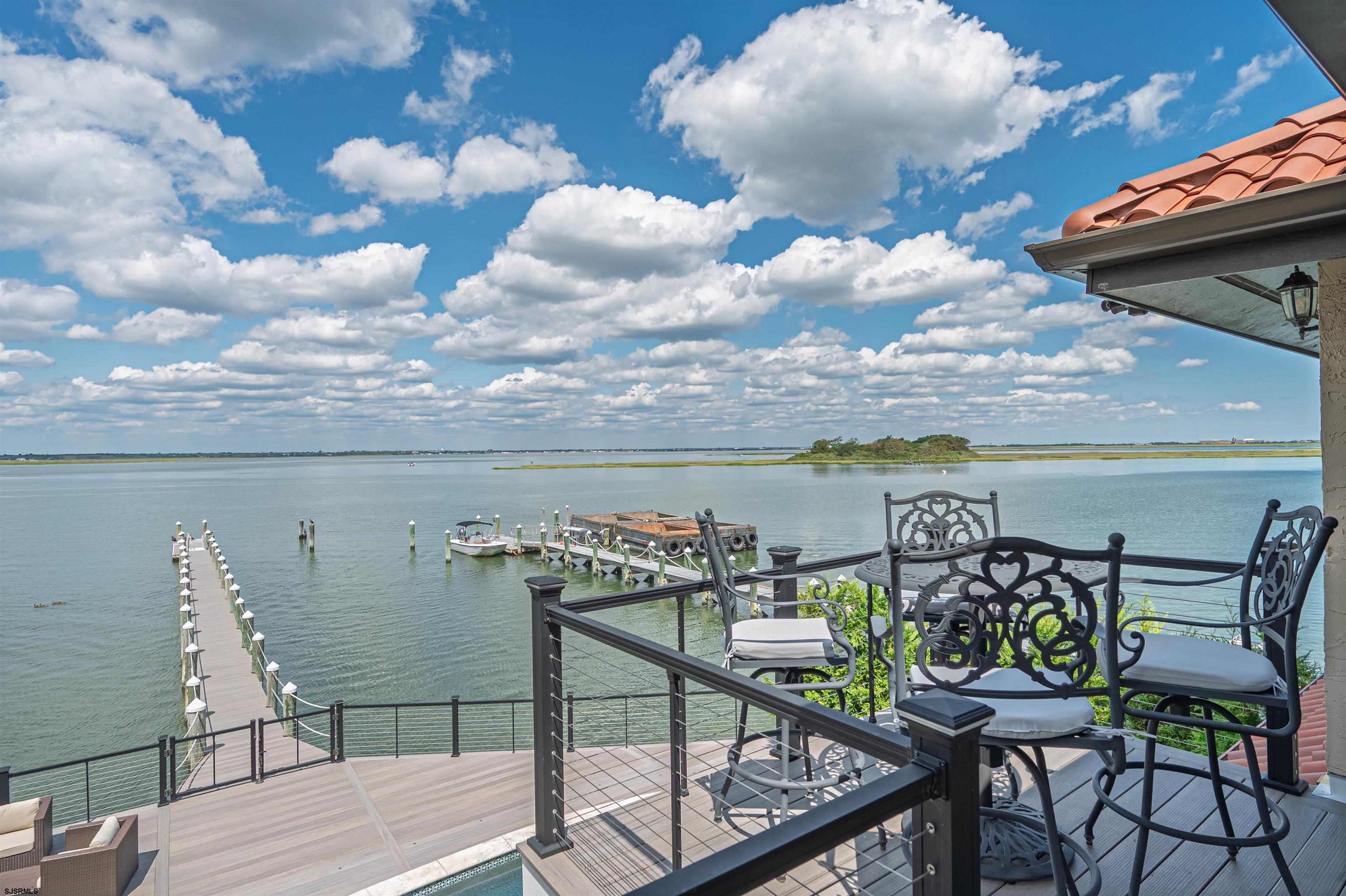 7403 Bayshore Dr