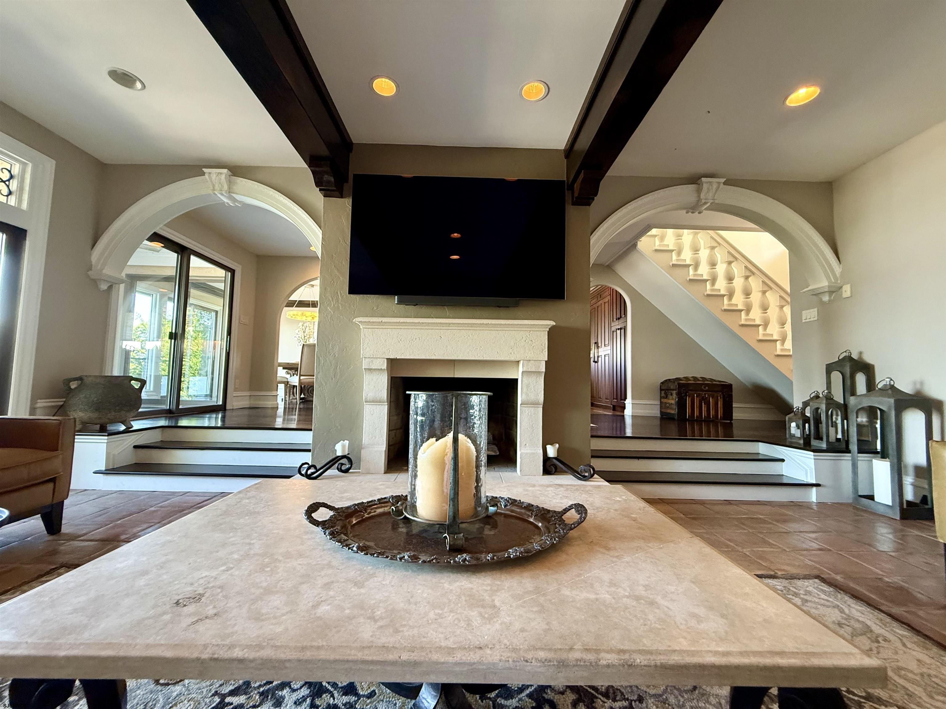 7403 Bayshore Dr