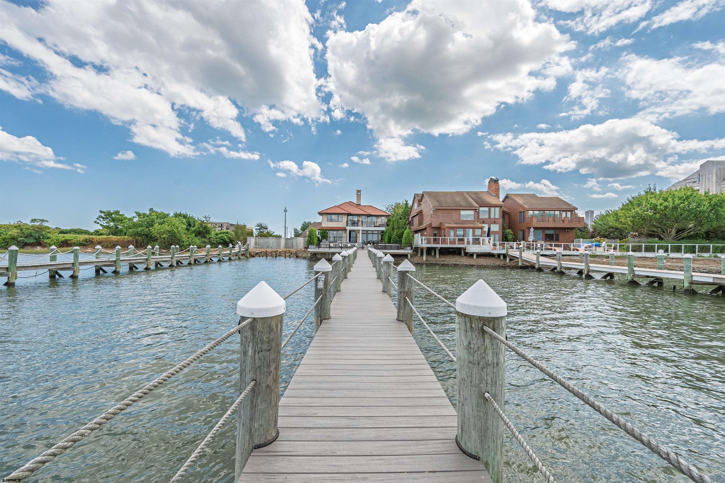 7403 Bayshore Dr