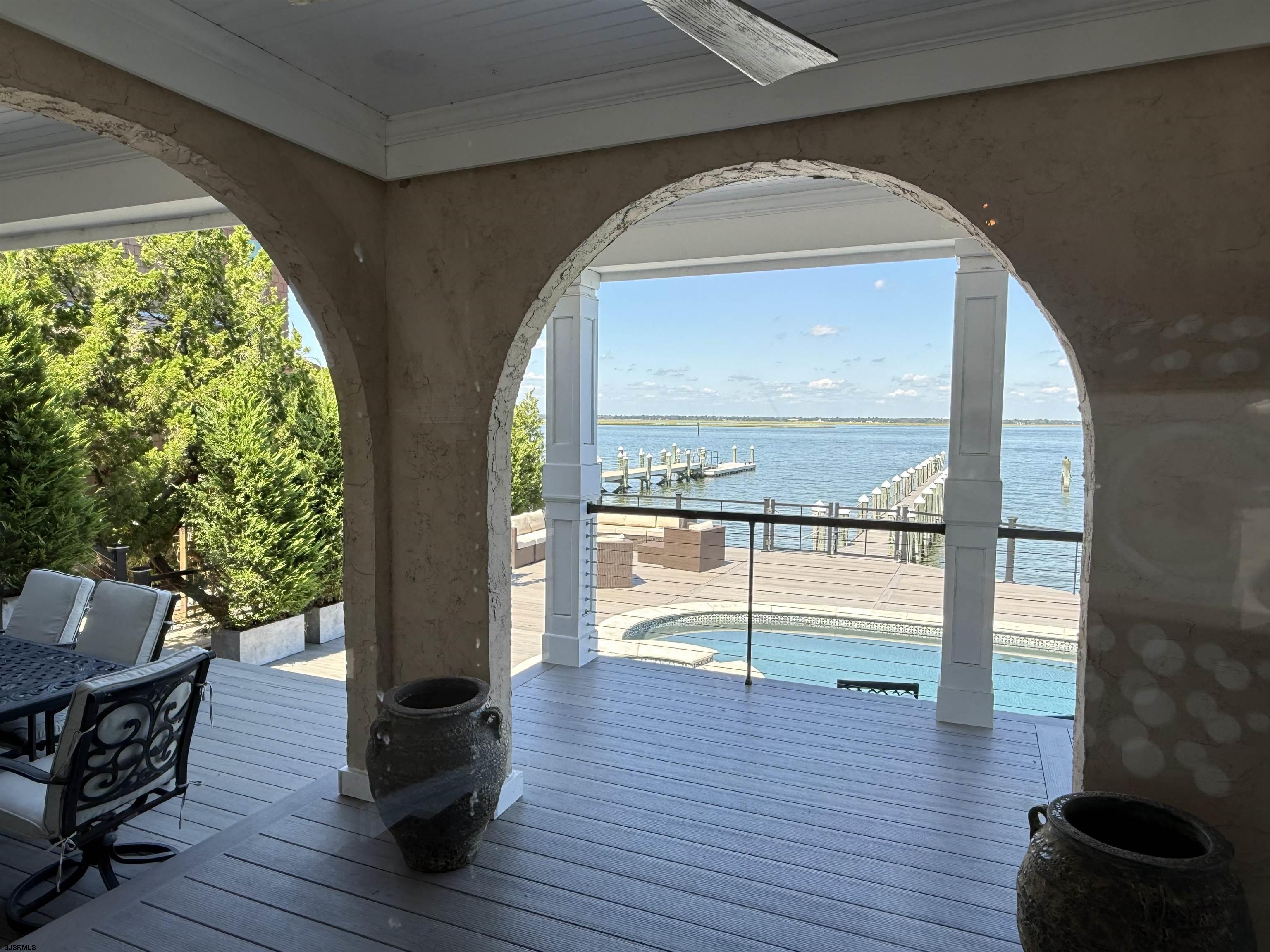 7403 Bayshore Dr