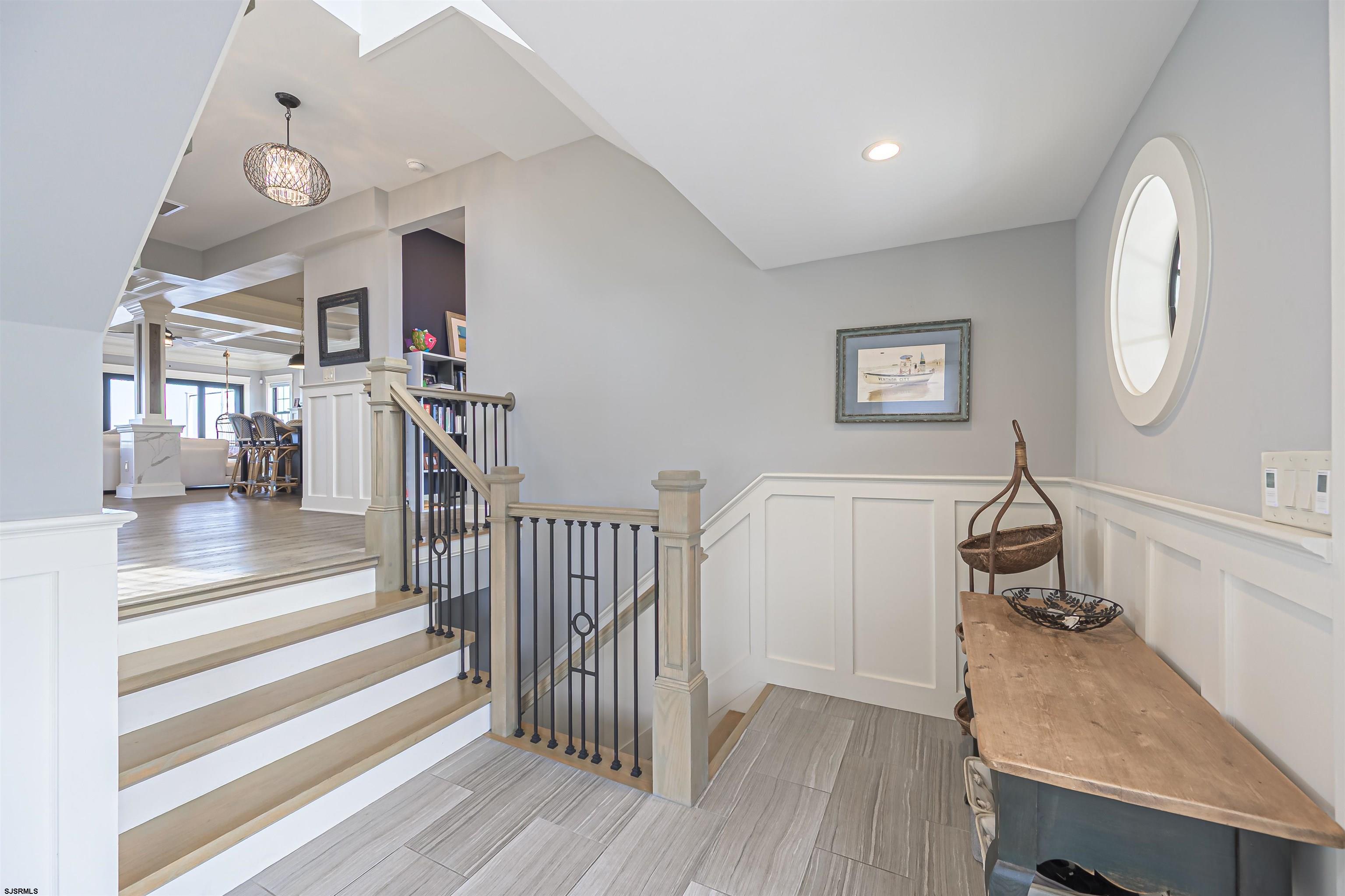 6703 Monmouth Ave