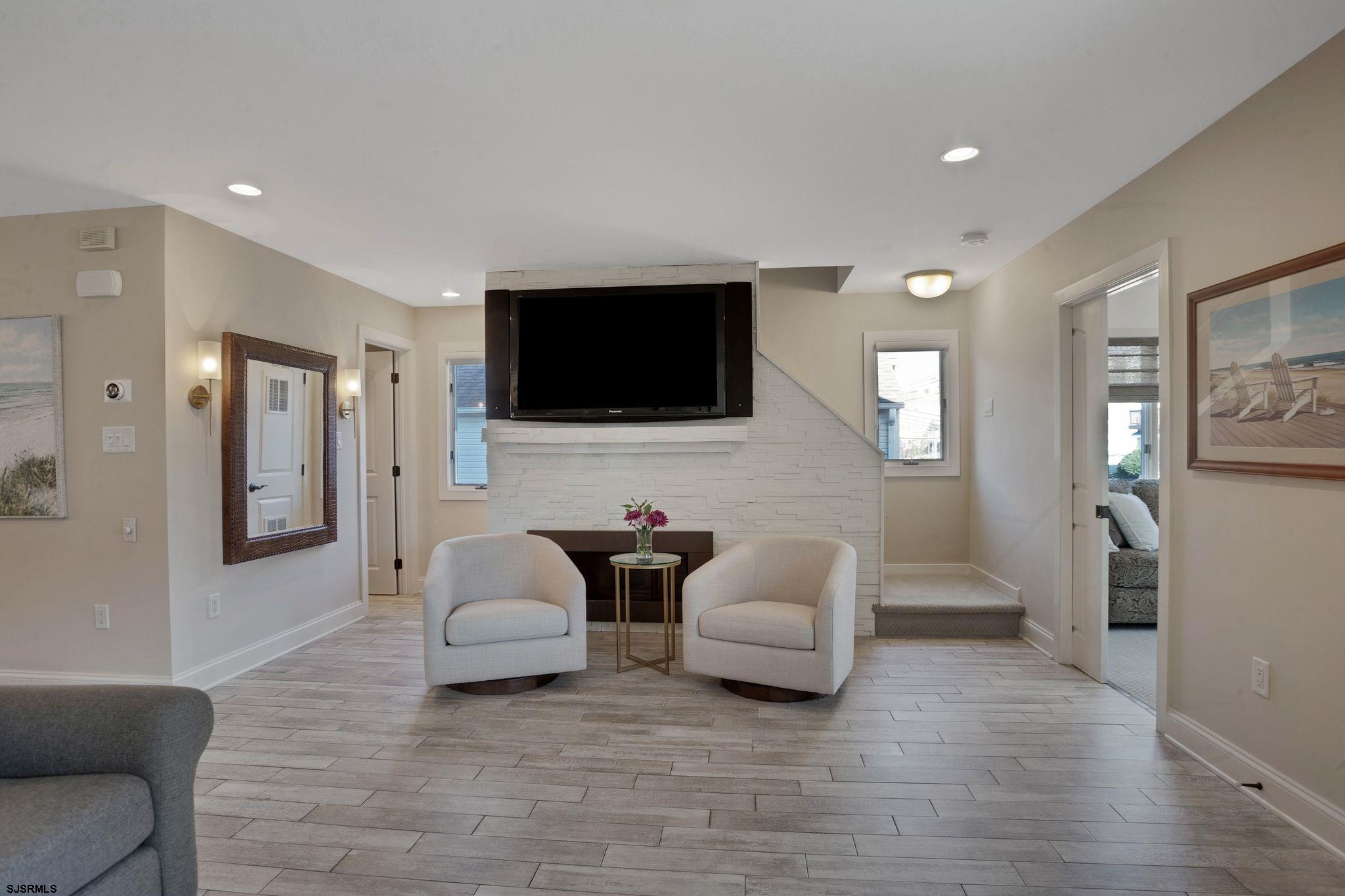16 N Haverford Ave