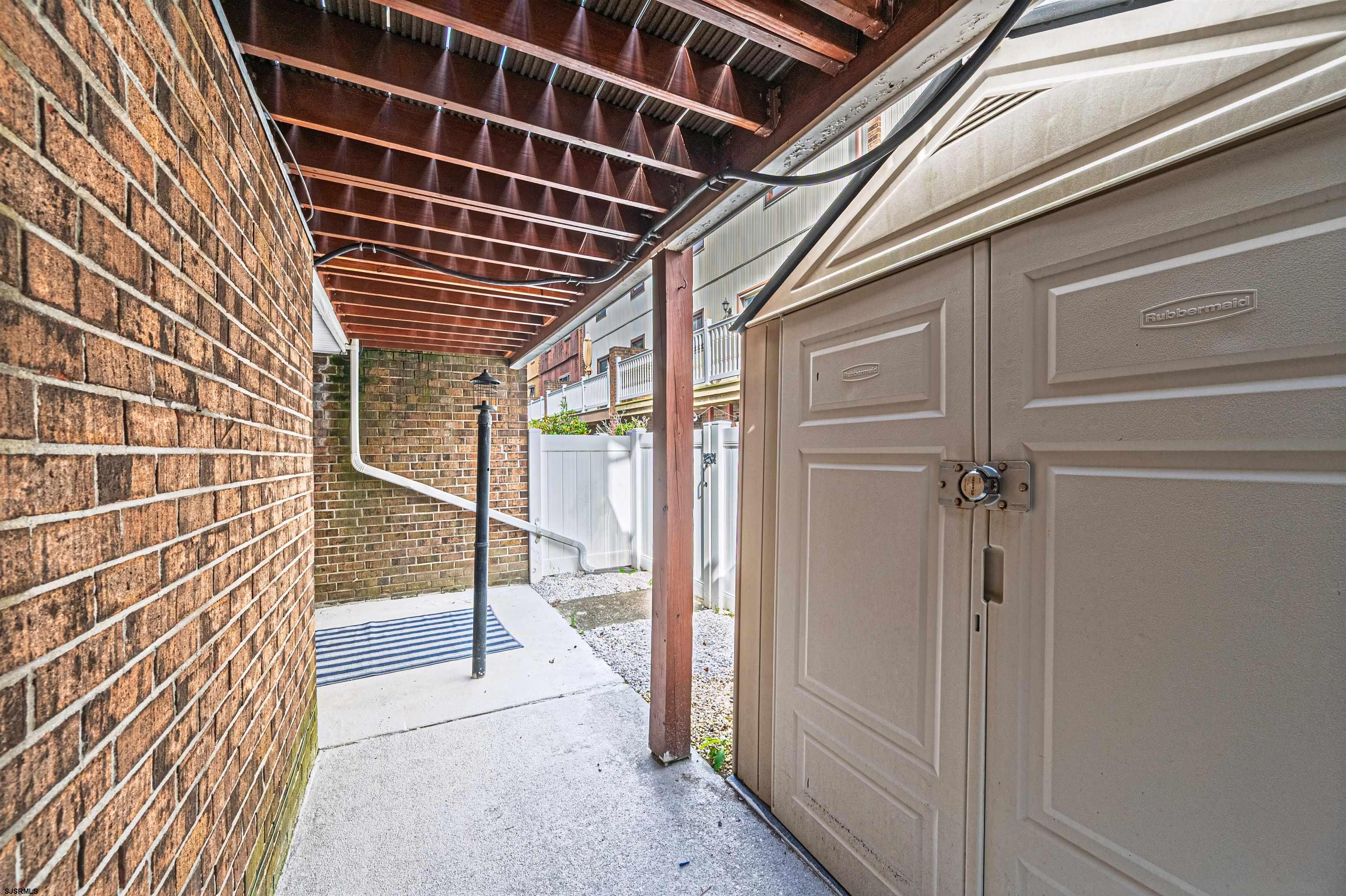 20 N Washington Ave