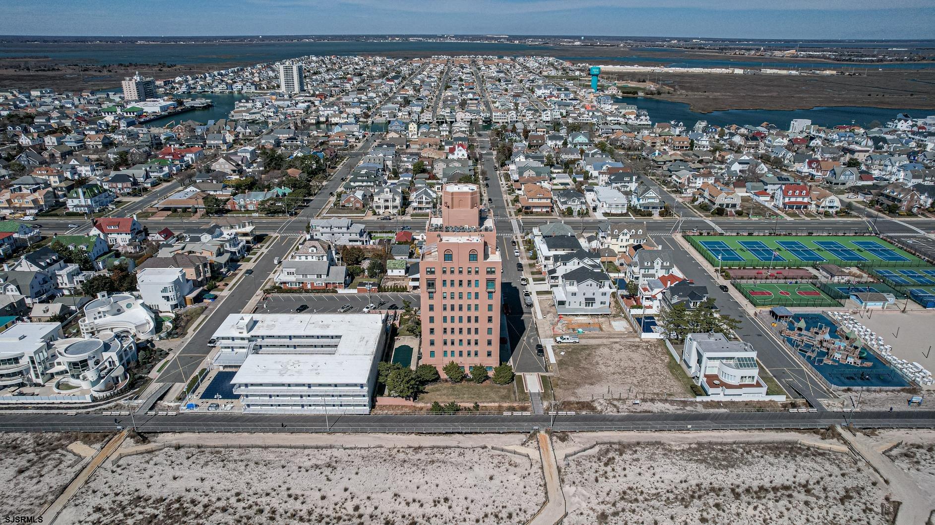 112 S Oxford Unit 904 Ave Unit: 904