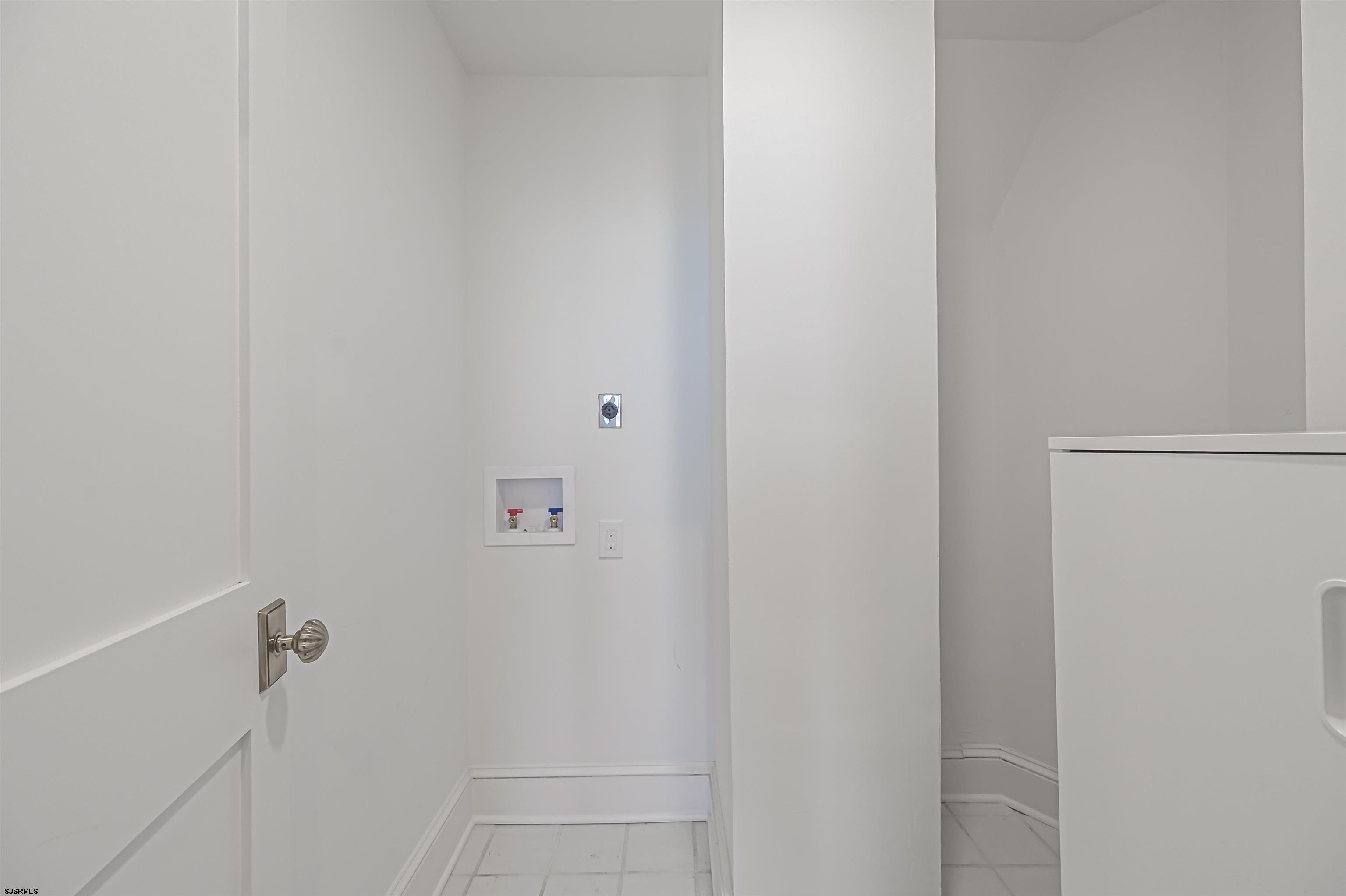 112 S Oxford Unit 904 Ave Unit: 904