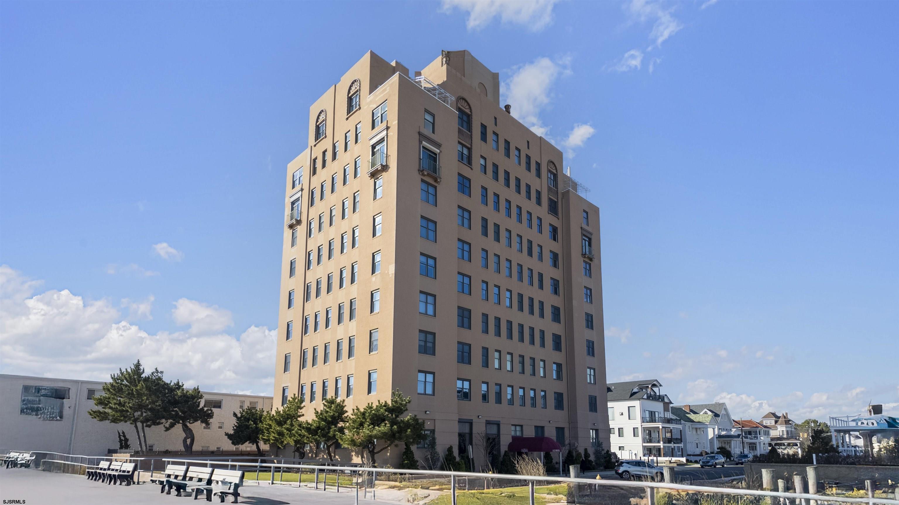 112 S Oxford Unit 904 Ave Unit: 904