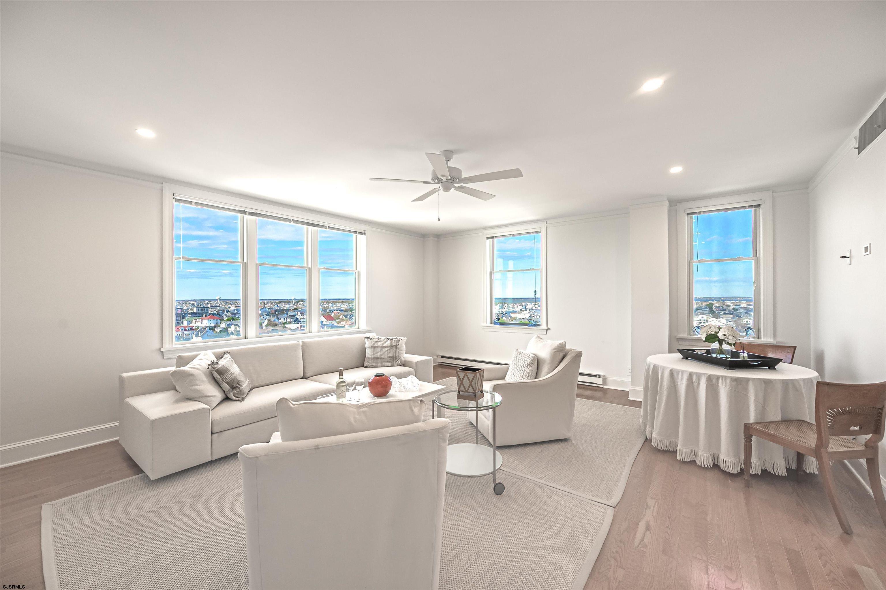 112 S Oxford Unit 904 Ave Unit: 904