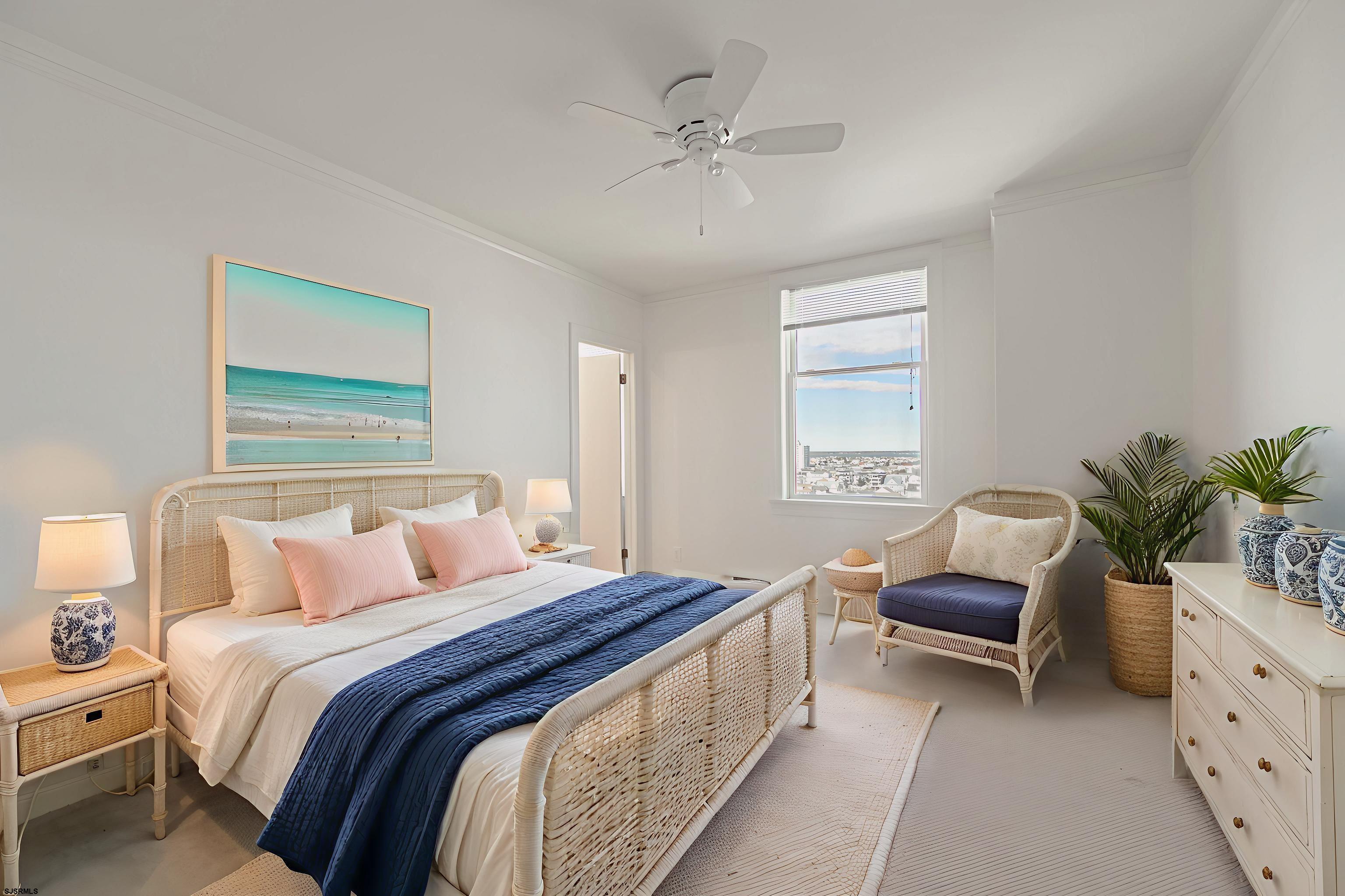 112 S Oxford Unit 904 Ave Unit: 904