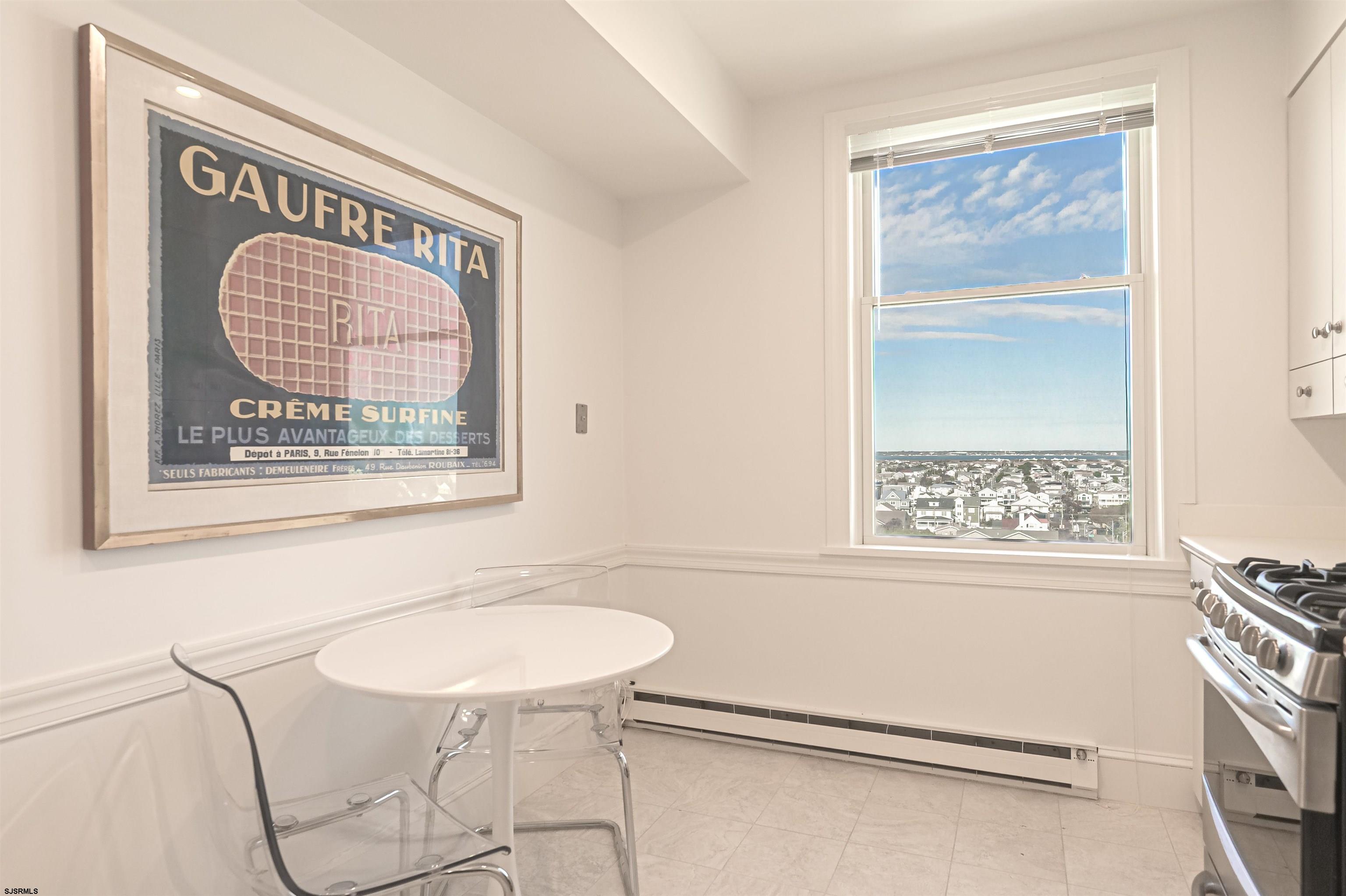 112 S Oxford Unit 904 Ave Unit: 904