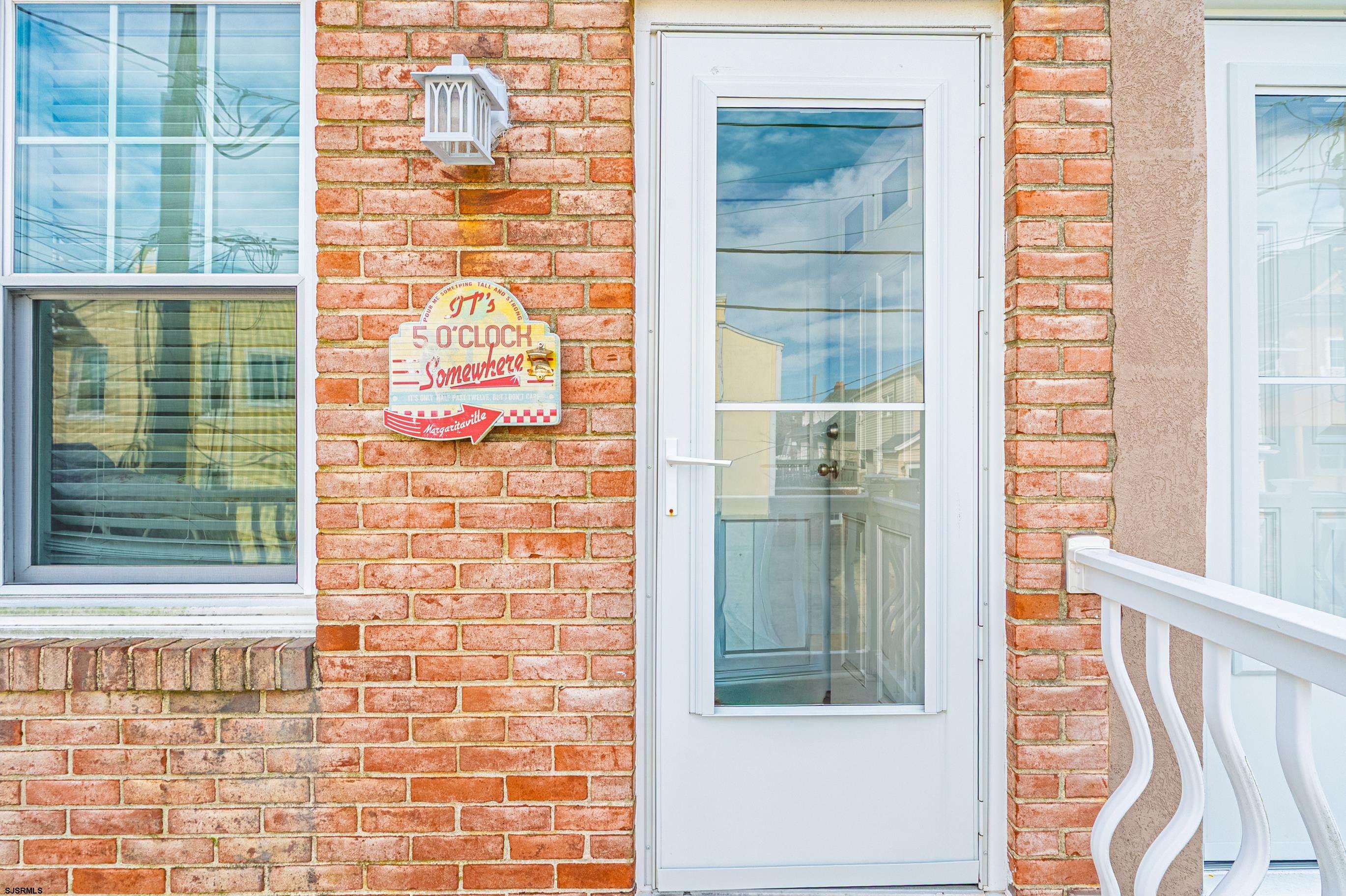 32 S Richards Ave Unit: 2