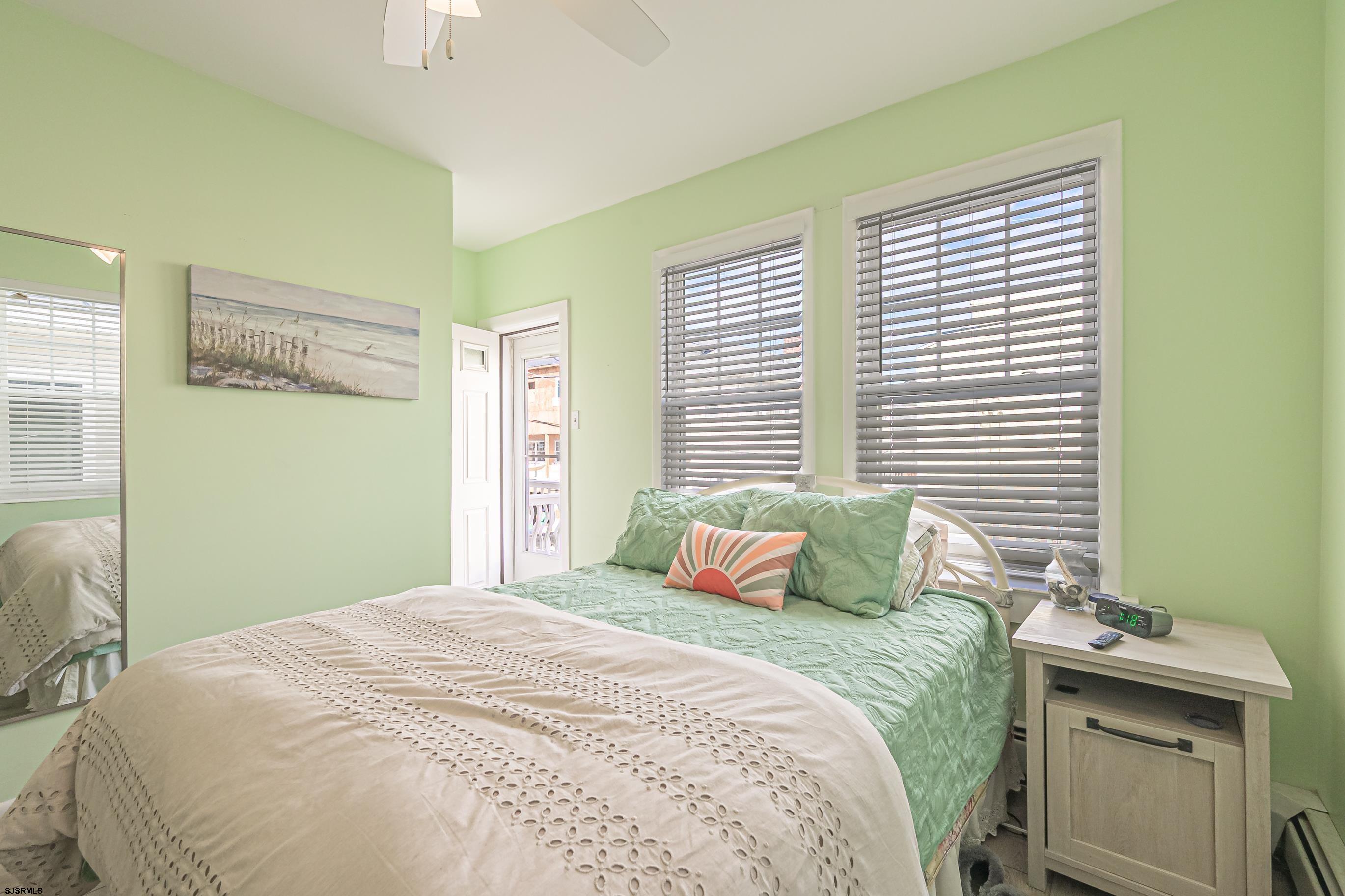 32 S Richards Ave Unit: 2