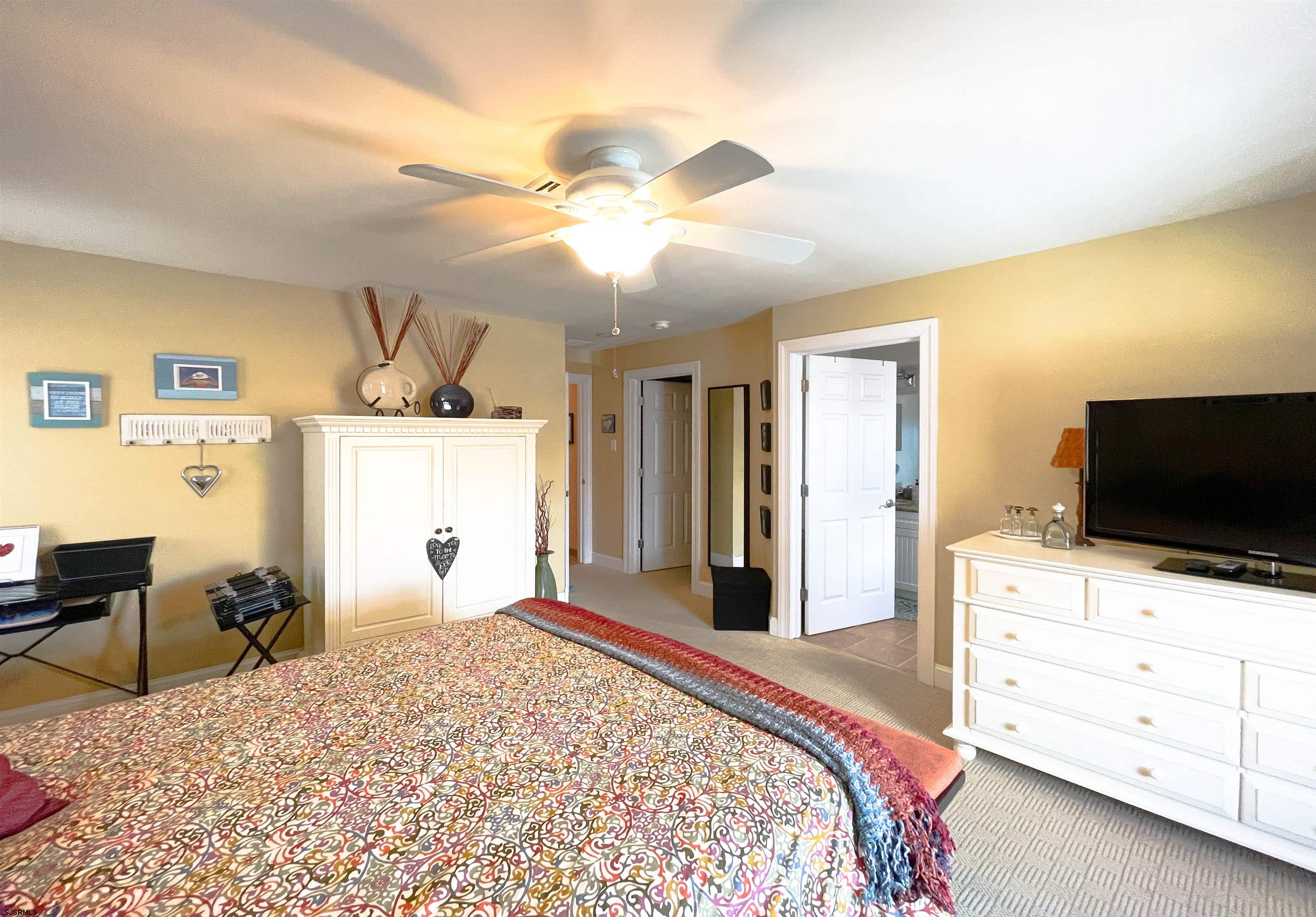 111 N Washington Ave