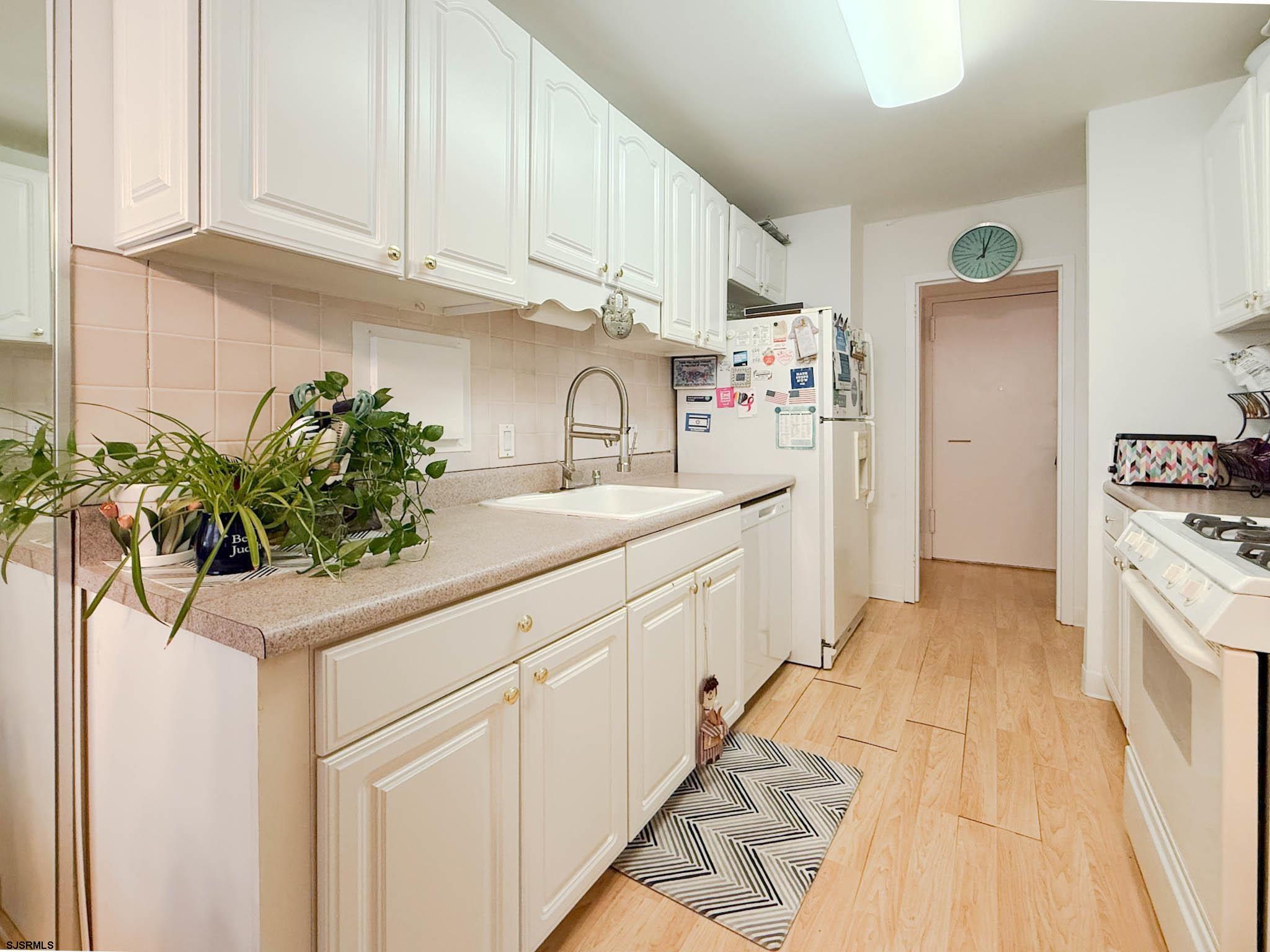 101 S Plaza Pl Unit: 1107